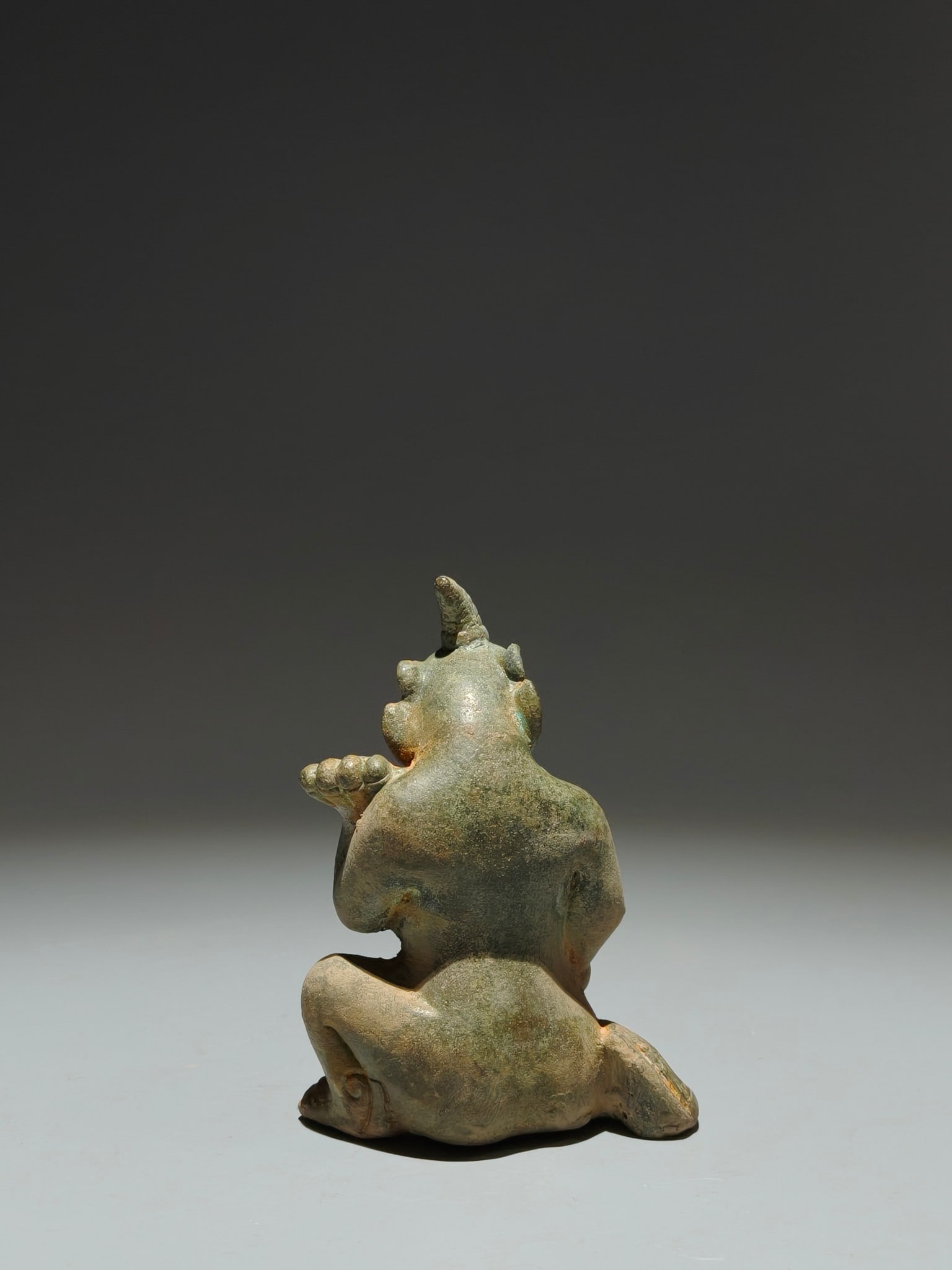 An Archaic Bronze Unicorn Ornament - 6
