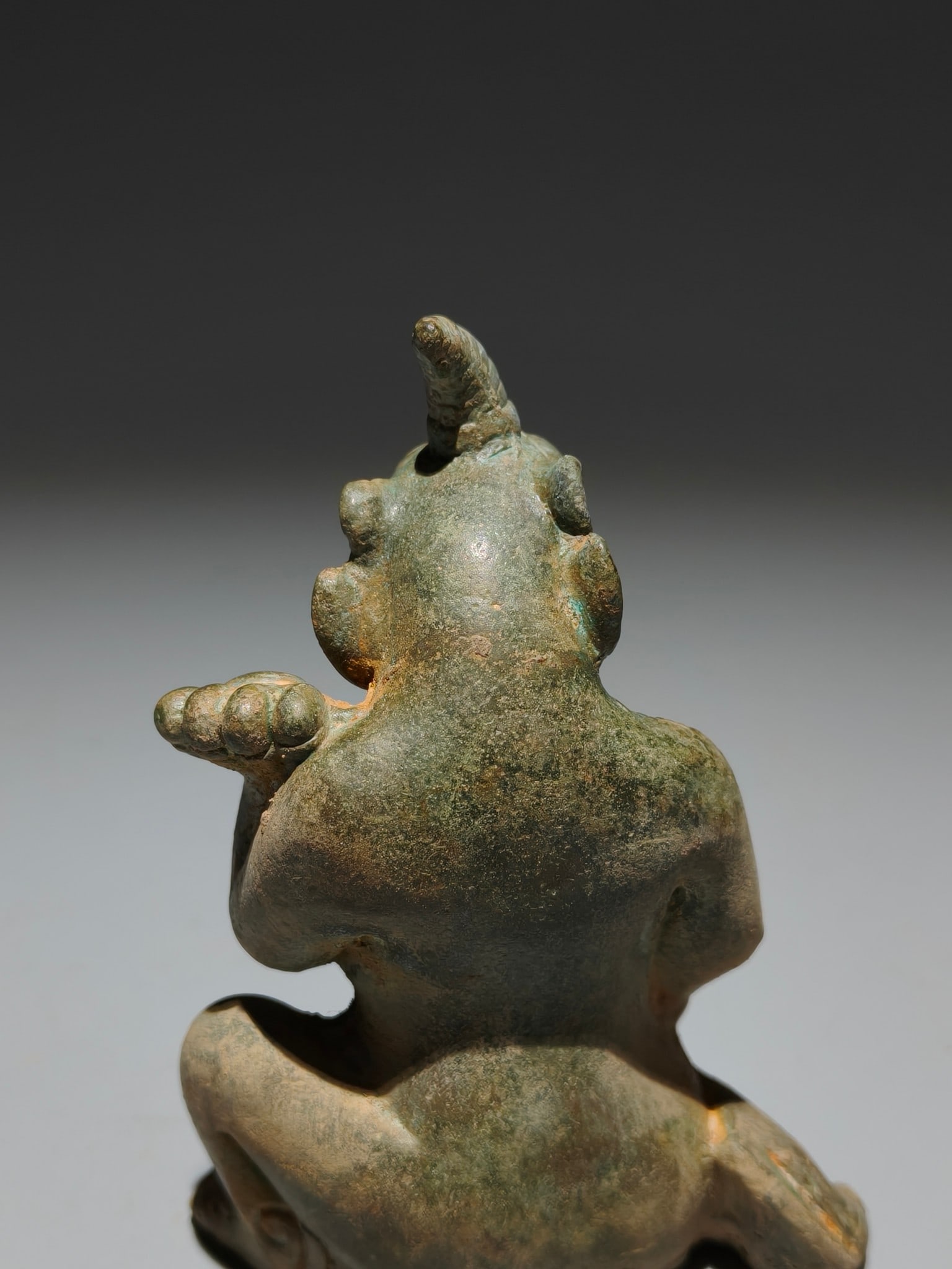 An Archaic Bronze Unicorn Ornament - 7