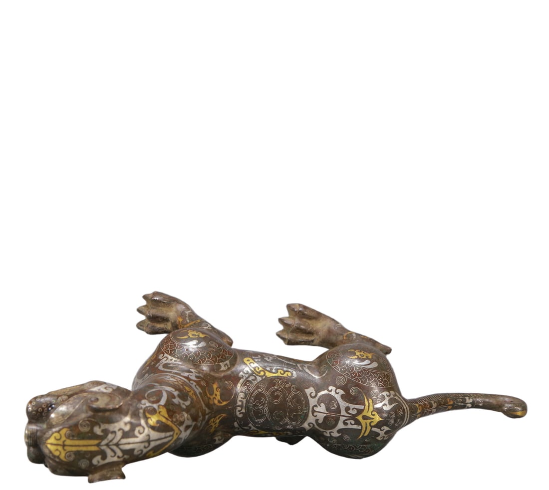 A Exquisite Gold and Silver-Inlaid Bronze Tiger Ornament - 9