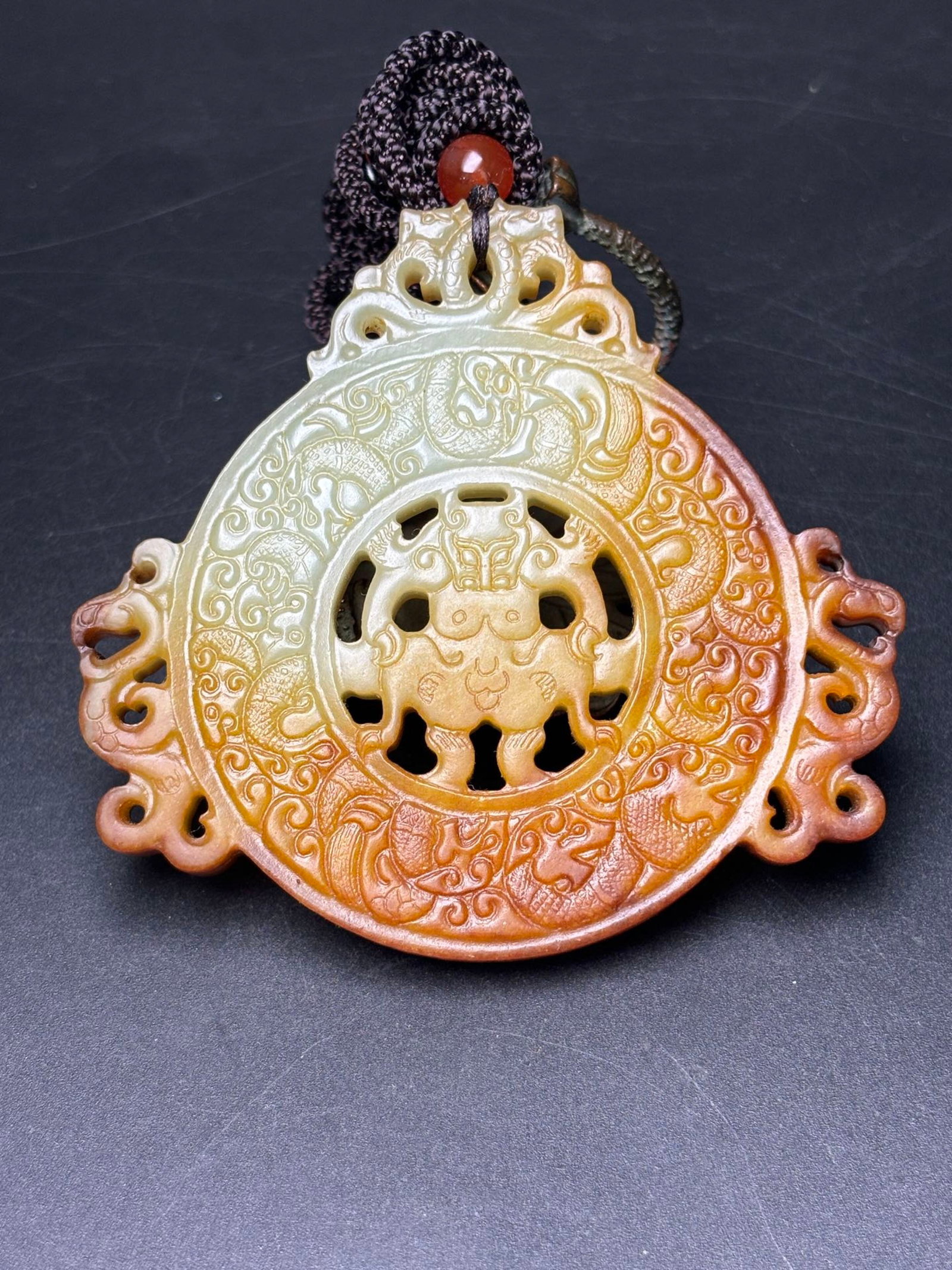 An Exquisite White Jade Dragon and Phoenix Pattern Pendant - 2