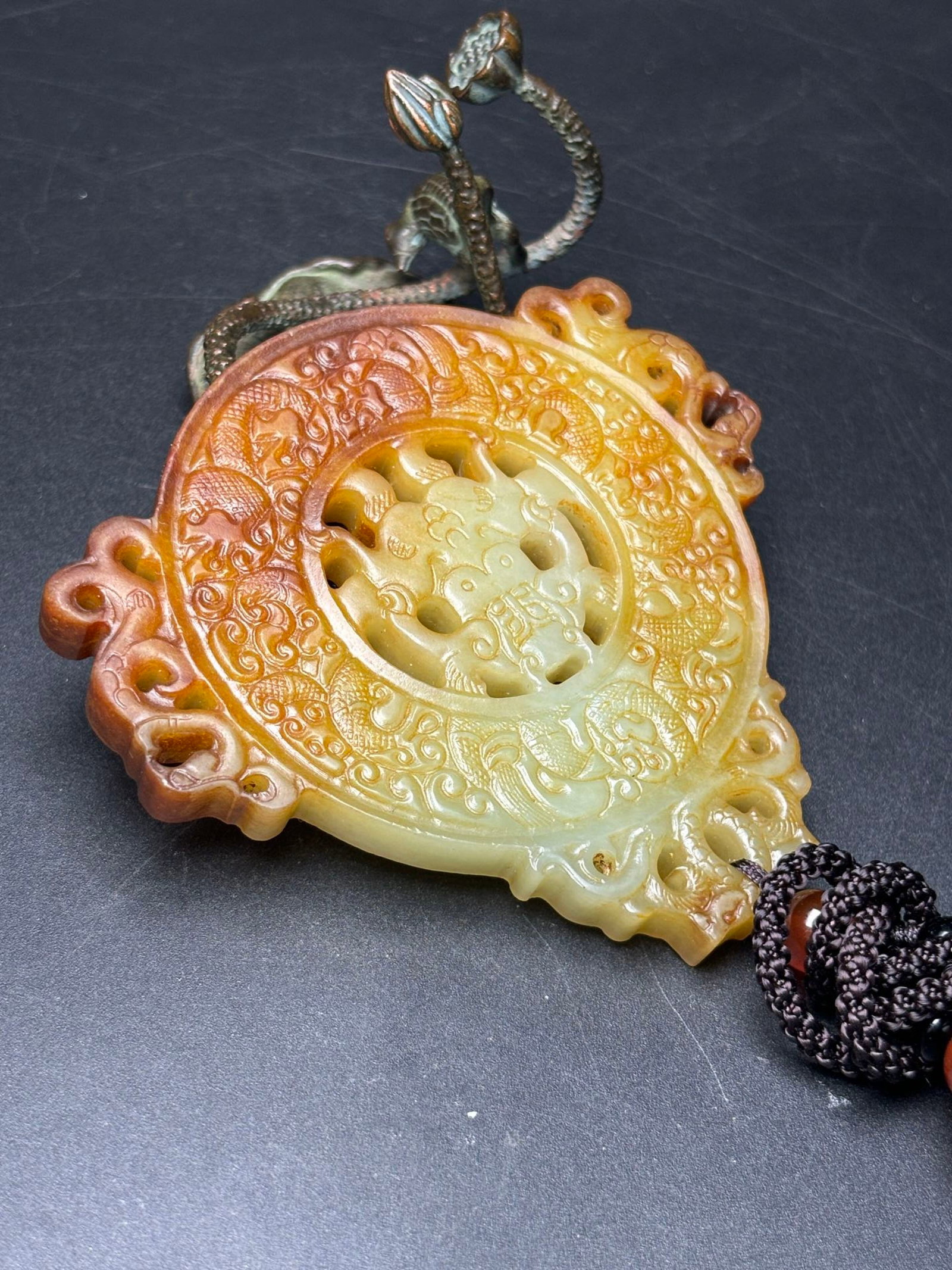 An Exquisite White Jade Dragon and Phoenix Pattern Pendant - 4
