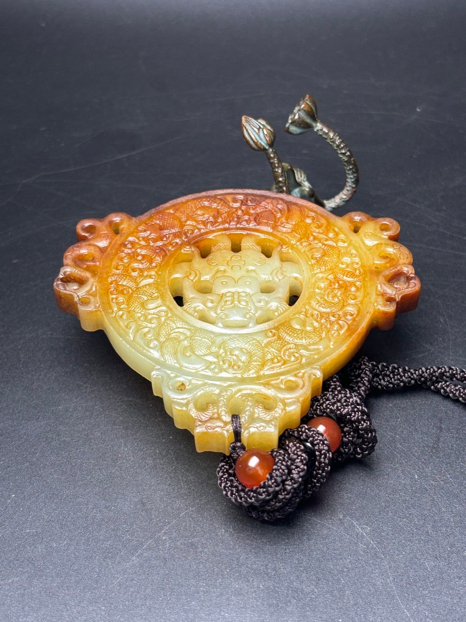 An Exquisite White Jade Dragon and Phoenix Pattern Pendant - 6