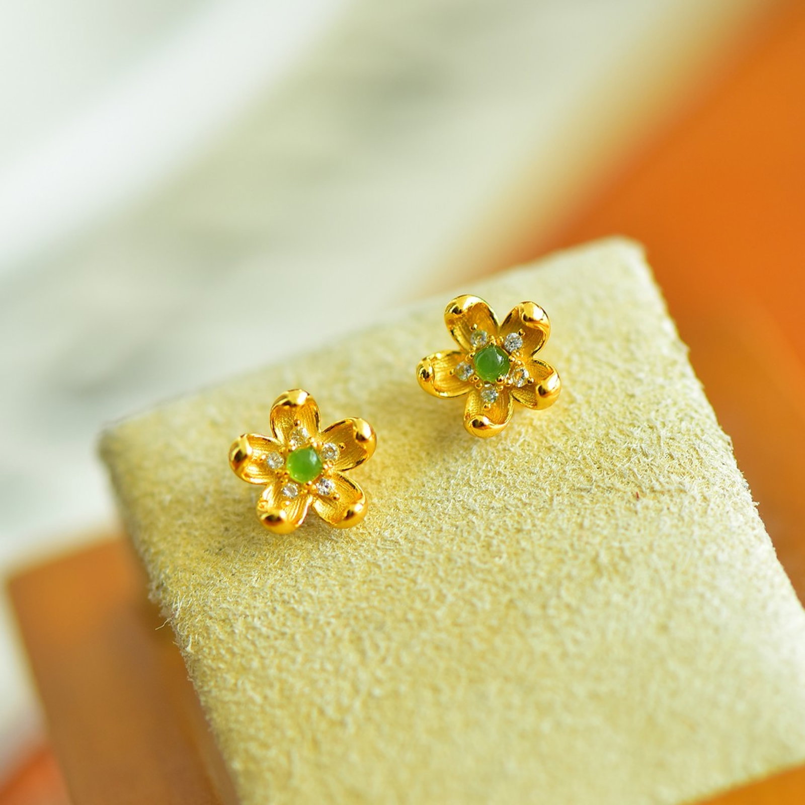 A Pair of Exquisite Sterling Silver-Gold Plated Inlaid Jasper Earrings,Inlaid Gems: Estimated Value:200-400 A Pair of Exquisite Sterling Silver-Gold Plated Inlaid Jasper Earrings,Inlaid Gems,Size:2mmx2mm