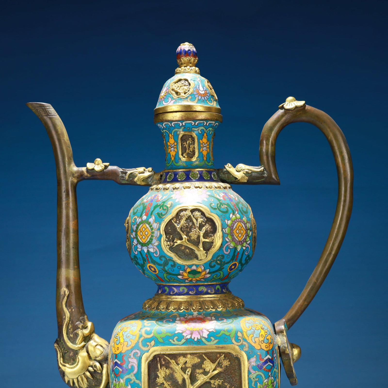 An Exquisite Cloisonne Flower Pattern Ewer,with Base - 2