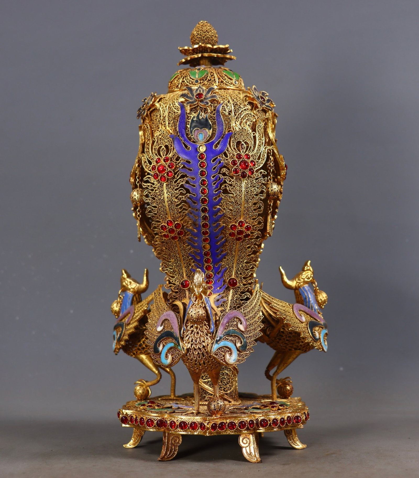 A Rare Filigree and Gilding Phoenix Legs Censer,Inlaid Gems: Estimated Value:5000-10000 A Rare Filigree and Gilding Phoenix Legs Censer,Inlaid Gems,Qing Dynasty,China,Qianlong Four-character Mark,Size:11.8inx5.9in,Weight:1230g