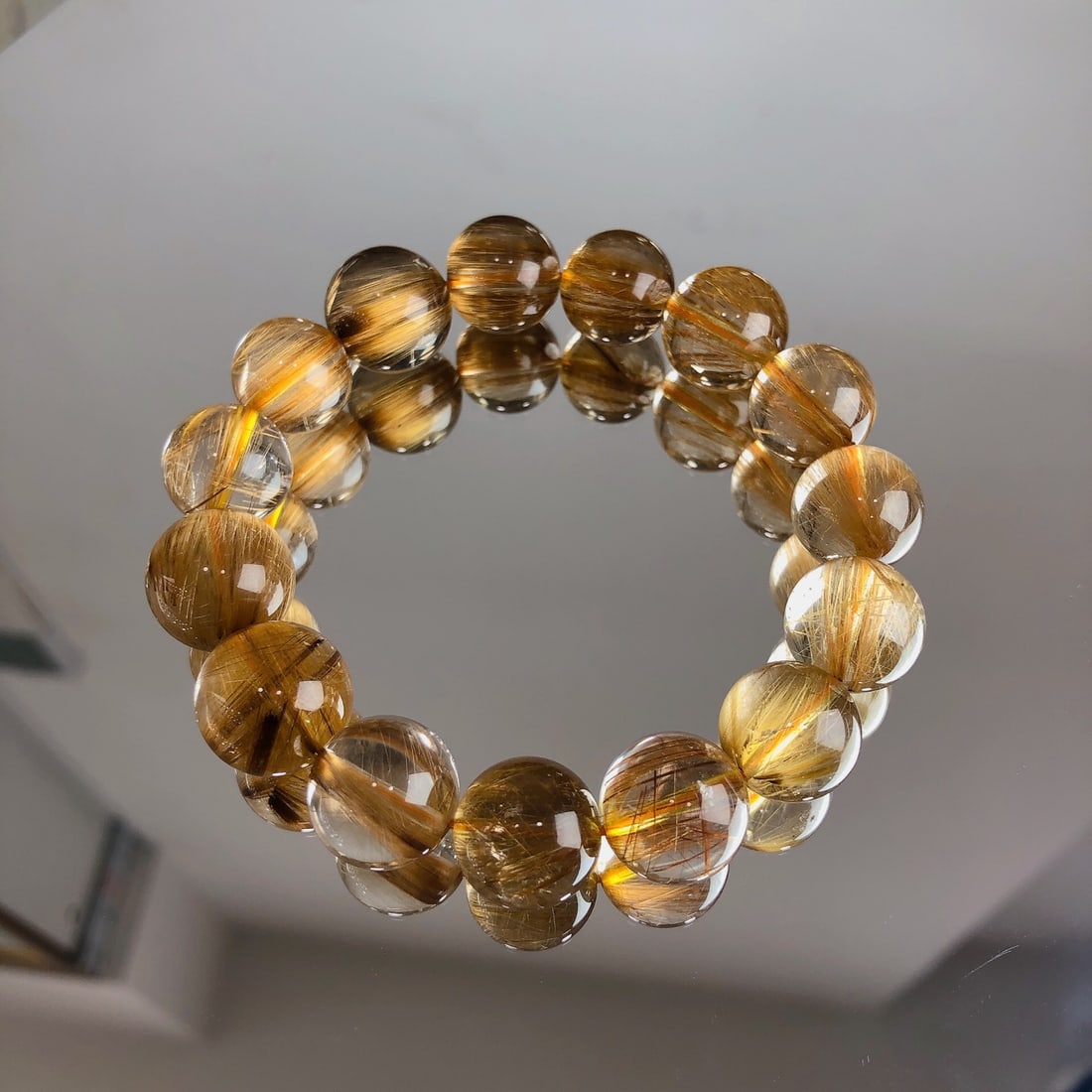 An Exquisite Crystal Bracelets - 10