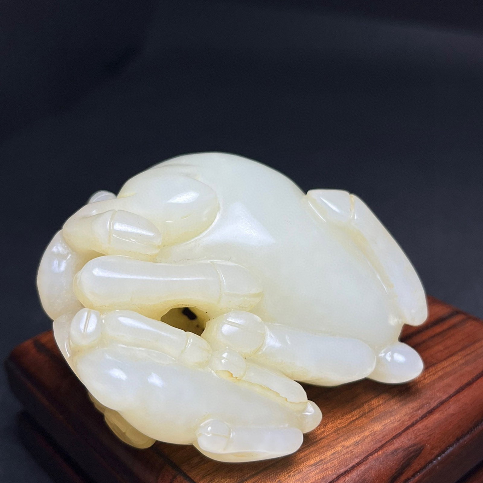 An Exquisite White Jade Sheep Ornament - 6