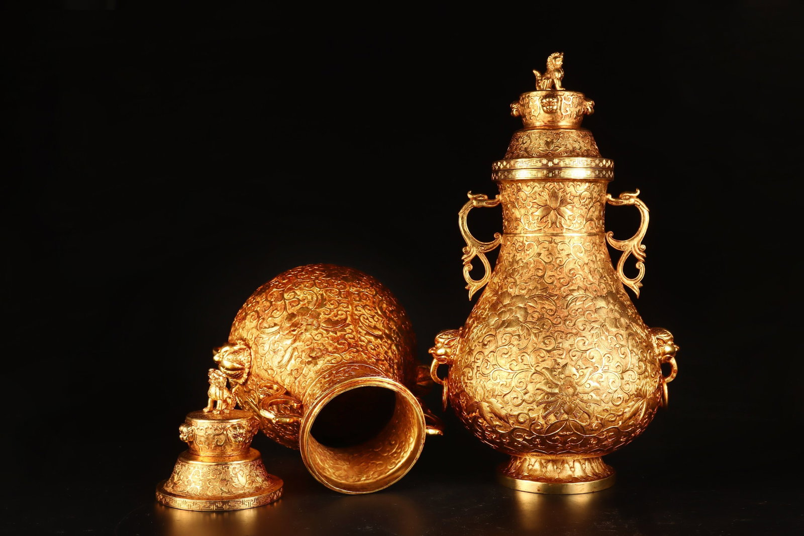 A Pair of Huge Gilt Bronze Lotus Pattern Beast-Ears Bottles - 3