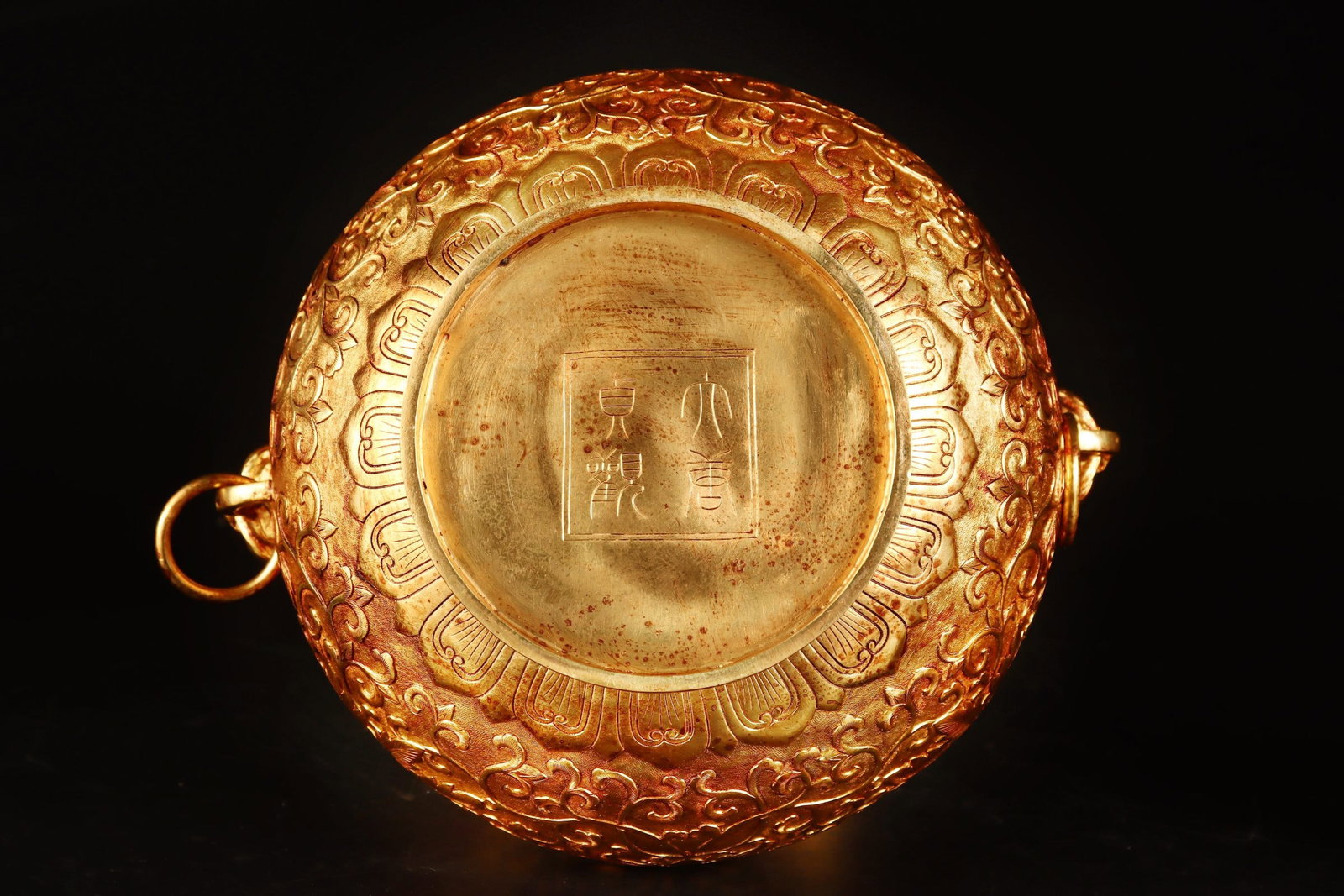 A Pair of Huge Gilt Bronze Lotus Pattern Beast-Ears Bottles - 9