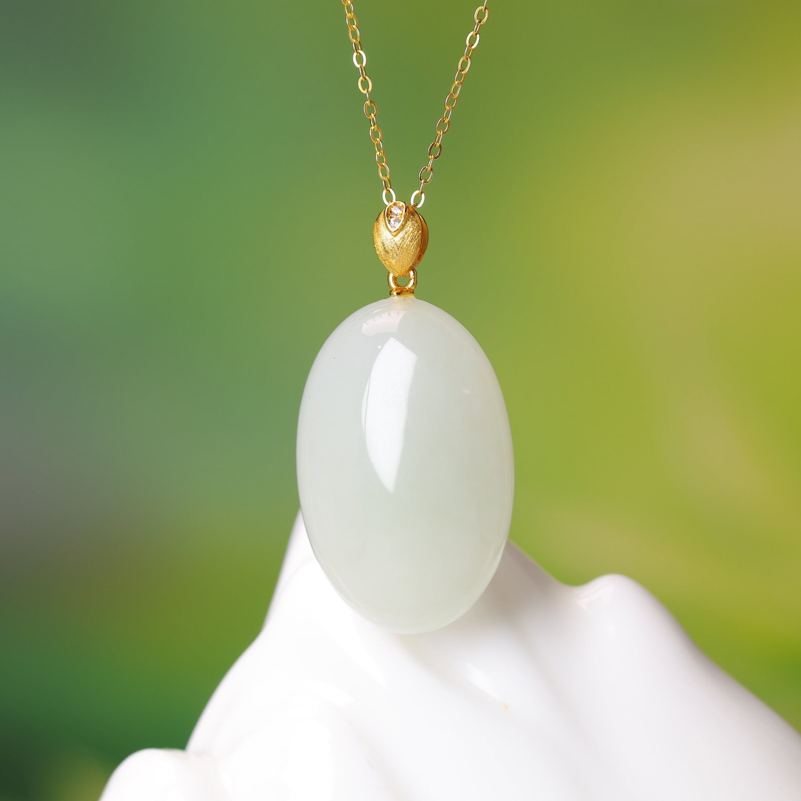 An Exquisite Sterling Silver-Gold Plated Inlaid White Jade Pendant - 4