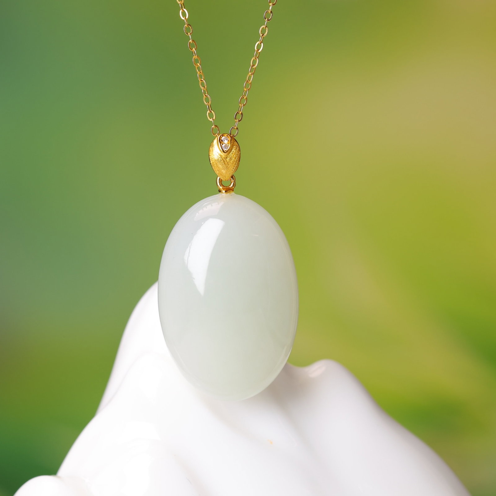 An Exquisite Sterling Silver-Gold Plated Inlaid White Jade Pendant - 5