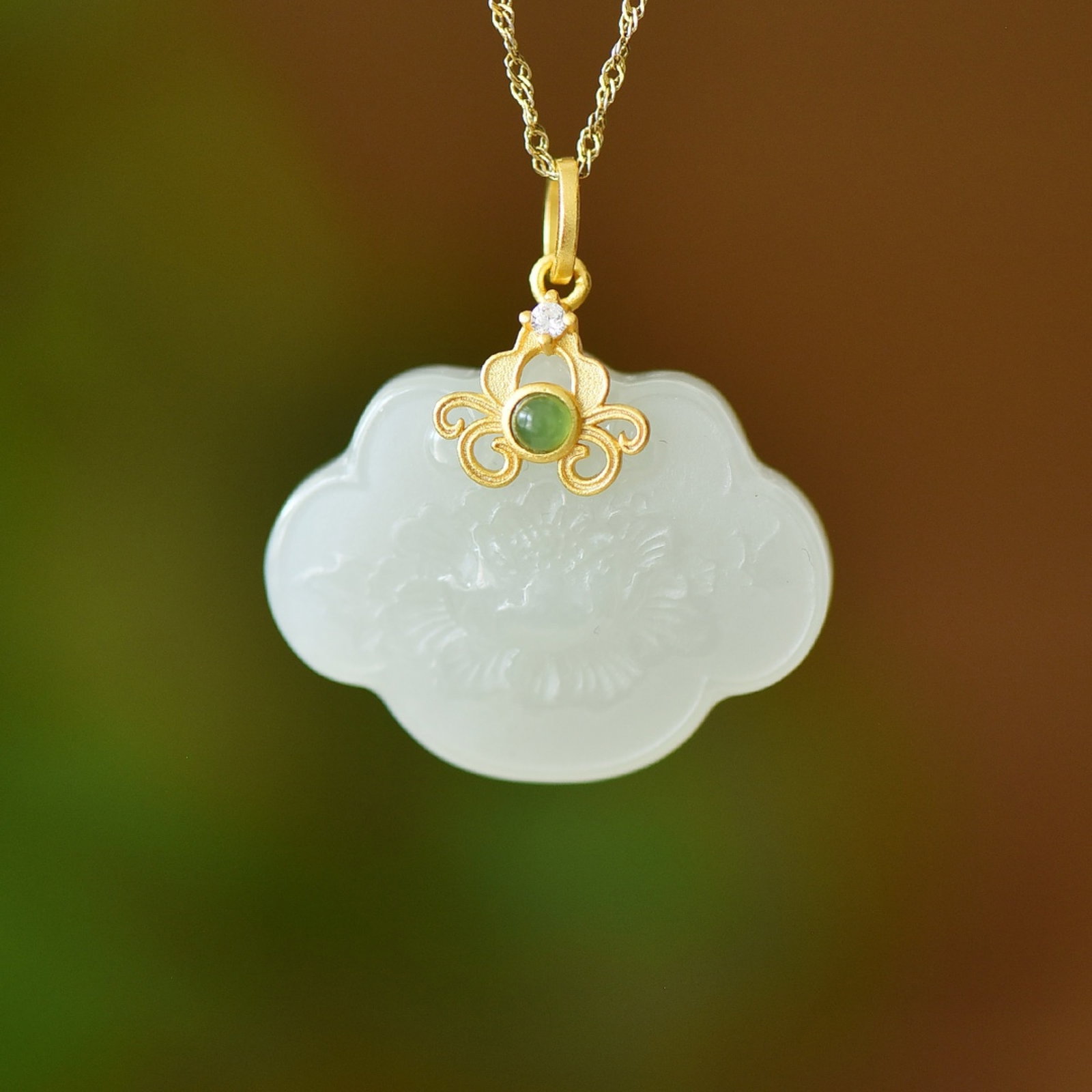 An Exquisite Sterling Silver-Gold Plated Inlaid White Jade Pendant - 2