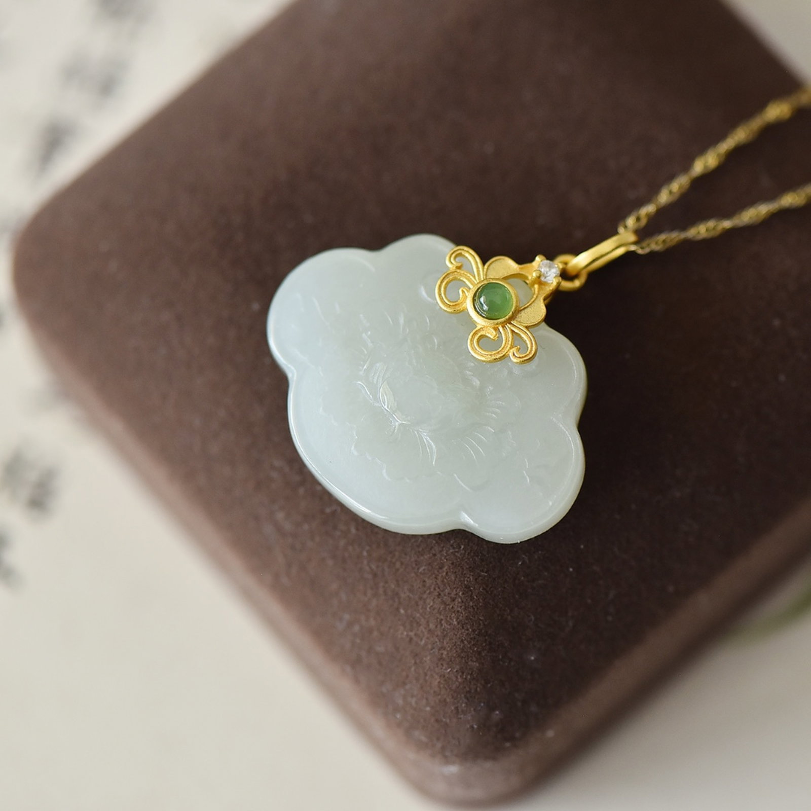 An Exquisite Sterling Silver-Gold Plated Inlaid White Jade Pendant - 3