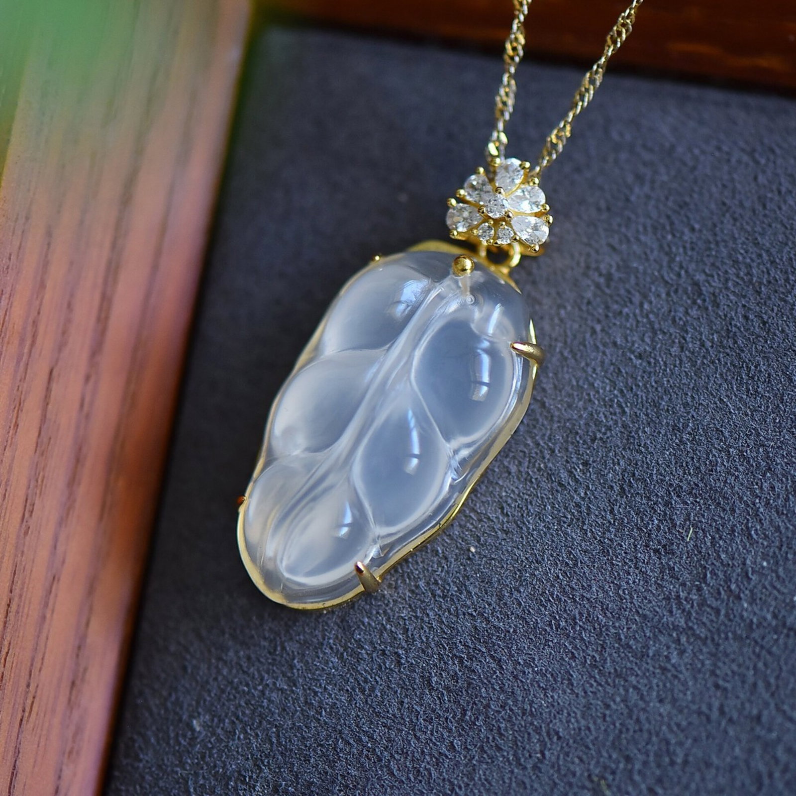 An Exquisite Sterling Silver-Gold Plated Inlaid Agate Pendant,Inlaid Diamond - 3