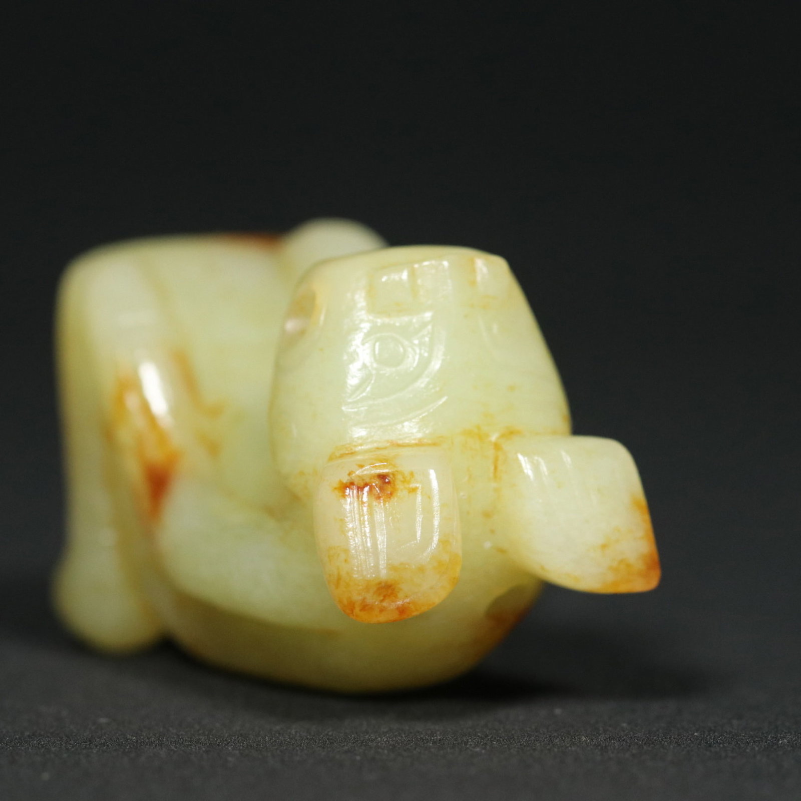 An Exquisite White Jade Bear Pendant - 7