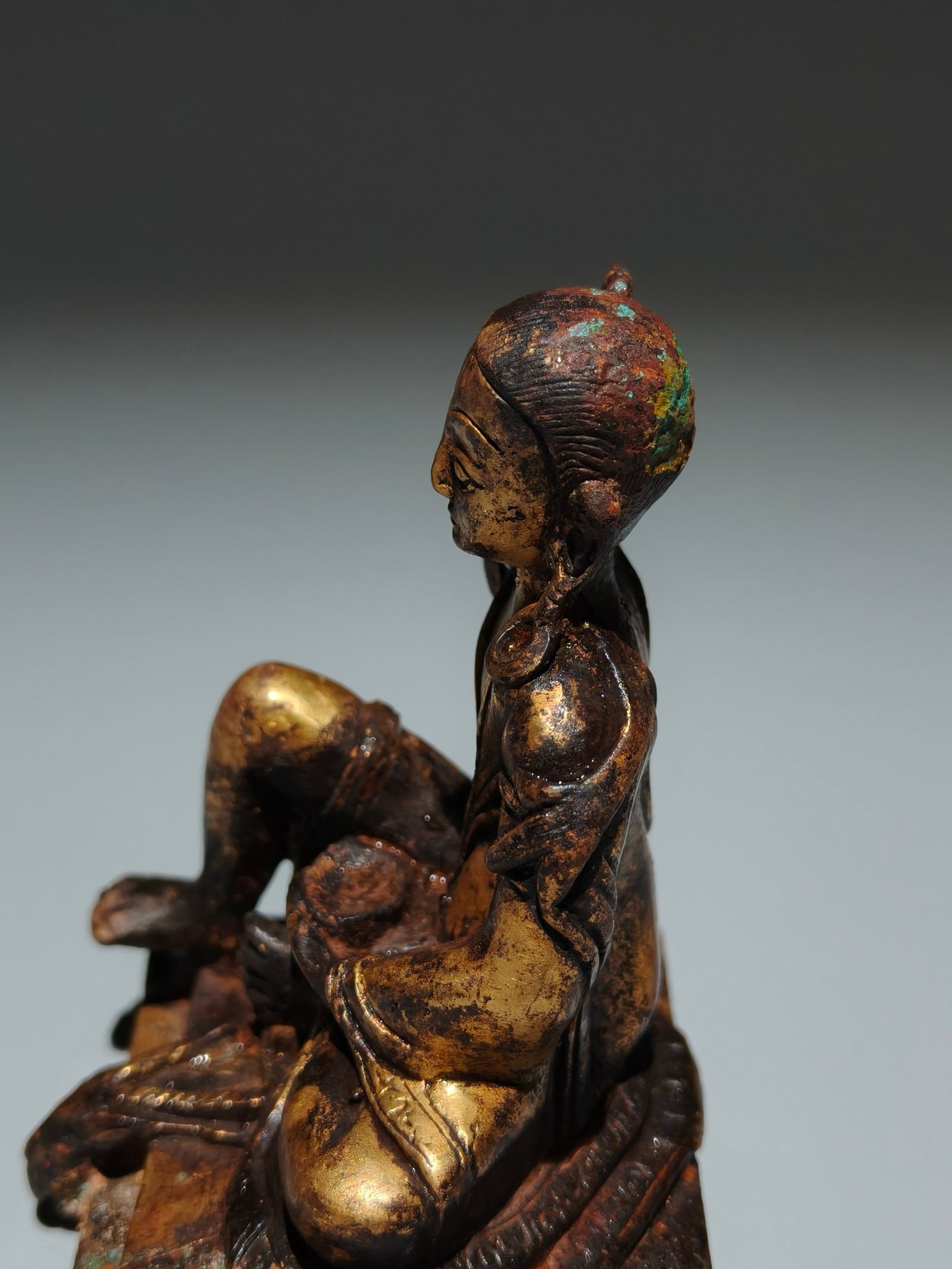 A Solemn Gilt Bronze Buddha Statue - 5