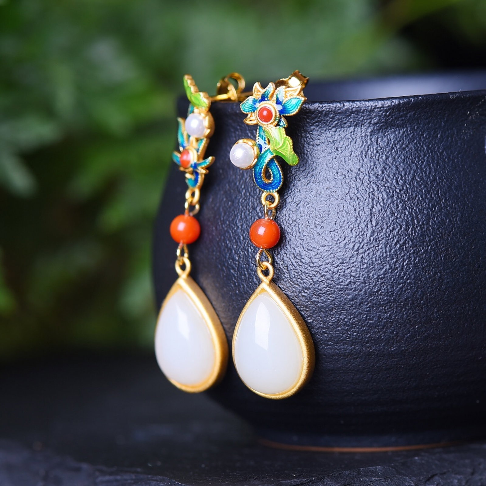 A Pair of Exquisite Sterling Silver-Gold Plated Inlaid White Jade Enamel Earrings - 3