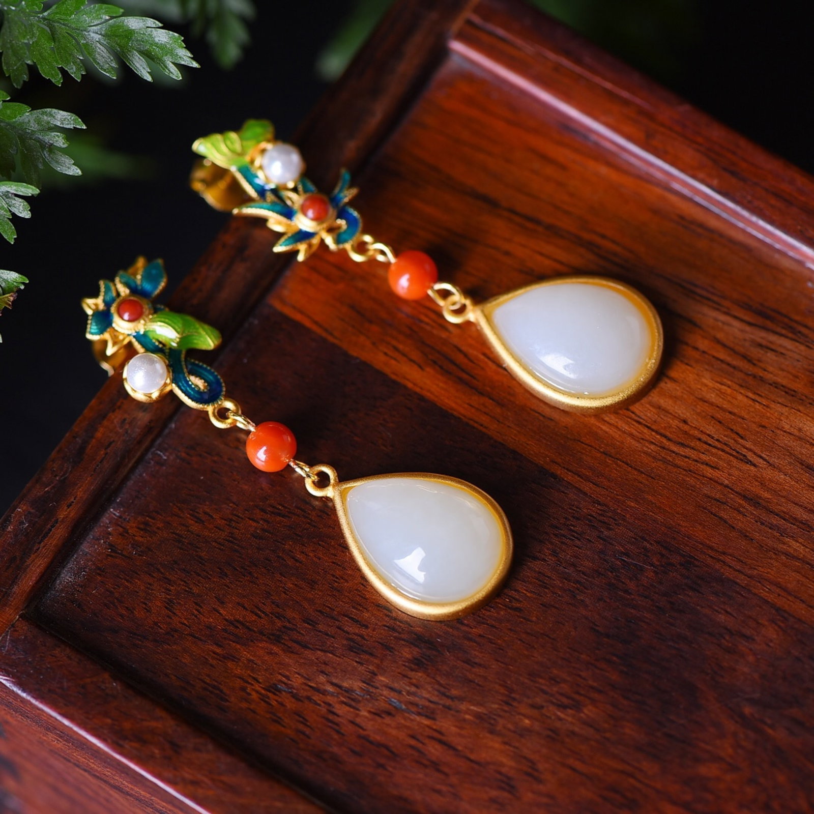 A Pair of Exquisite Sterling Silver-Gold Plated Inlaid White Jade Enamel Earrings - 4