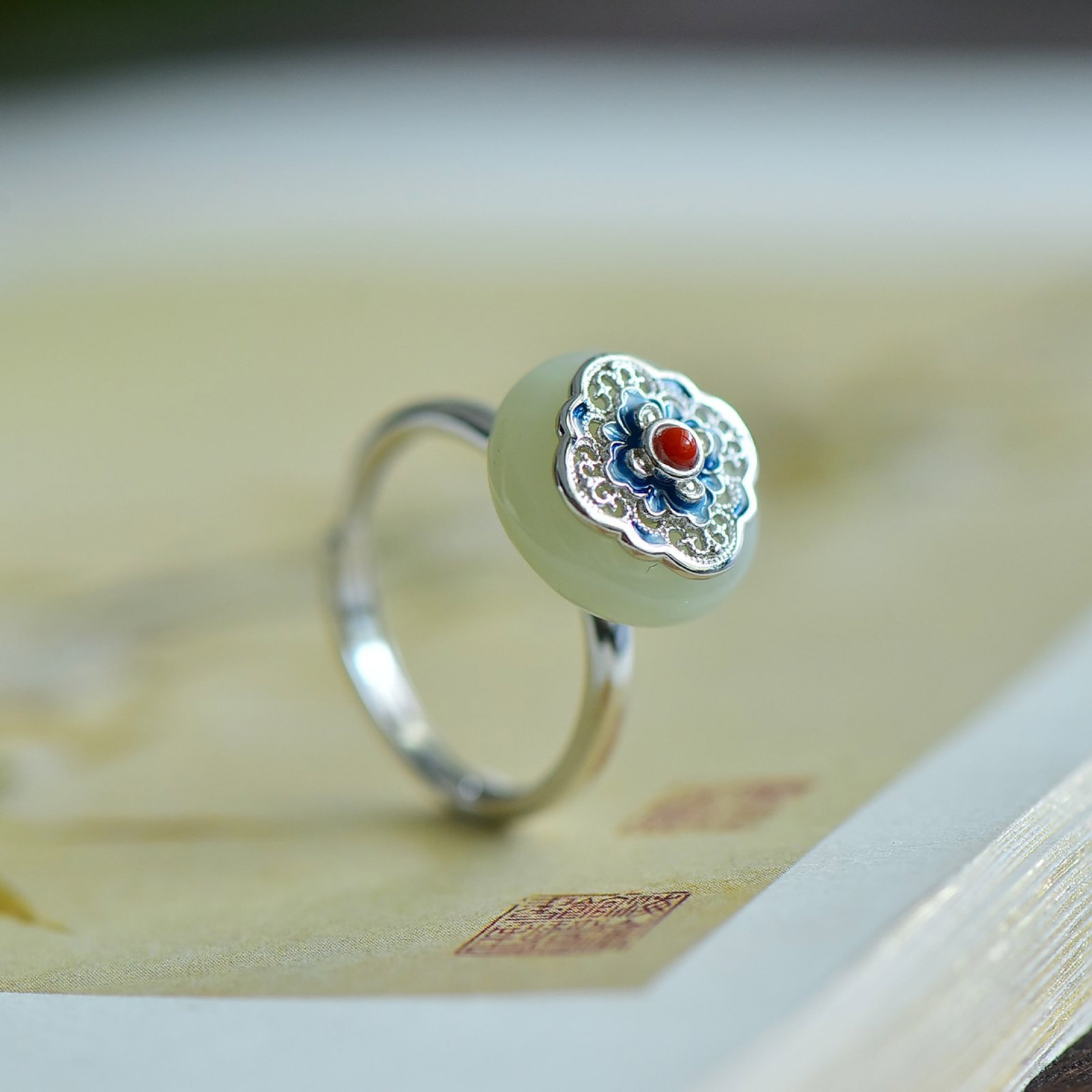 An Exquisite Sterling Silver Inlaid White Jade Ring,Inlaid Agate - 4