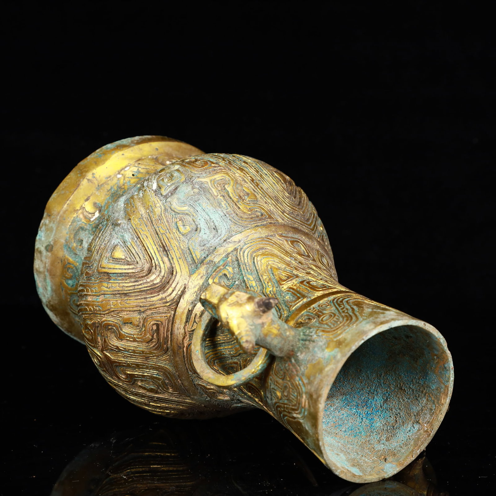 An Archaic Bronze Inlaid Gold and Silver Double-Ears Vase - 12