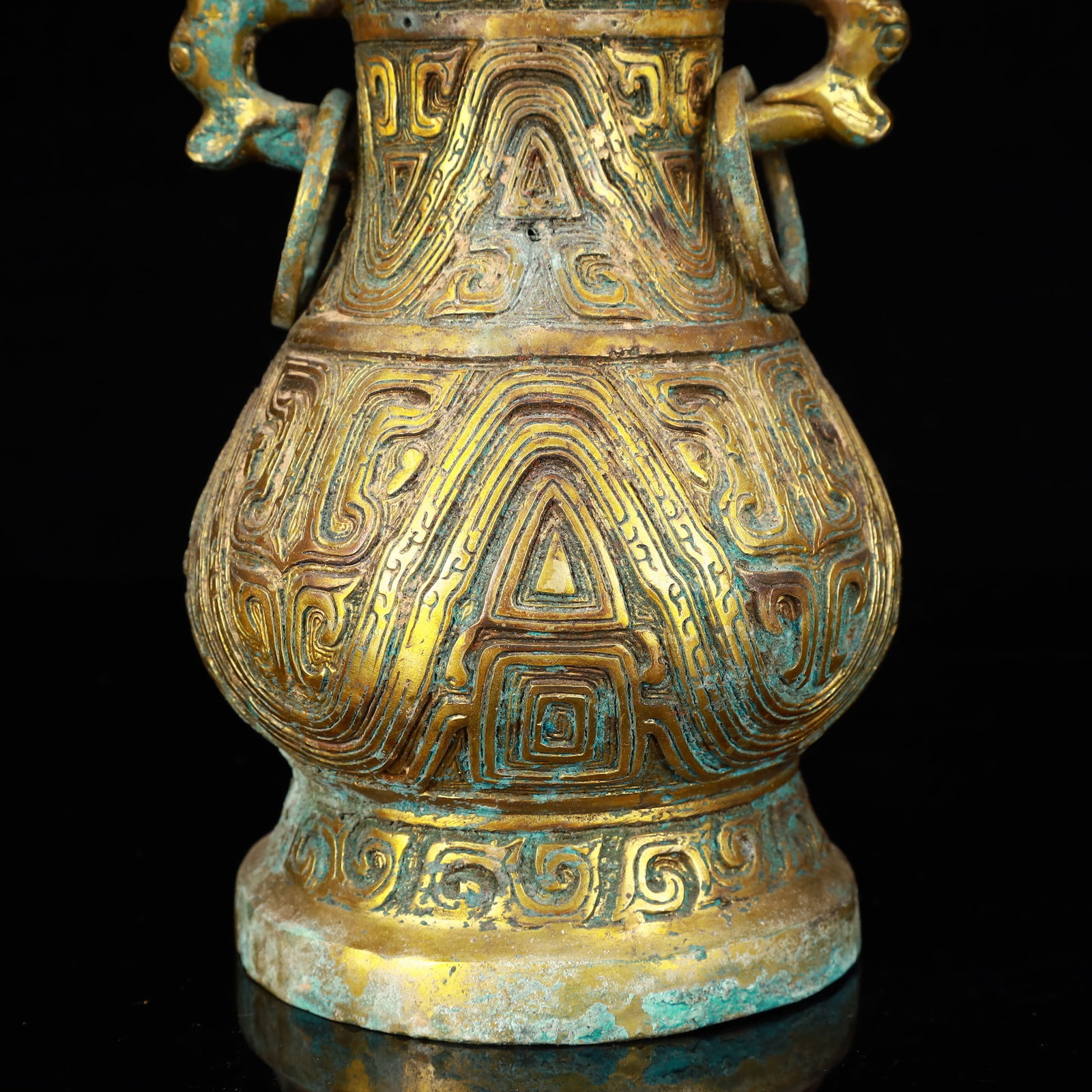 An Archaic Bronze Inlaid Gold and Silver Double-Ears Vase - 3