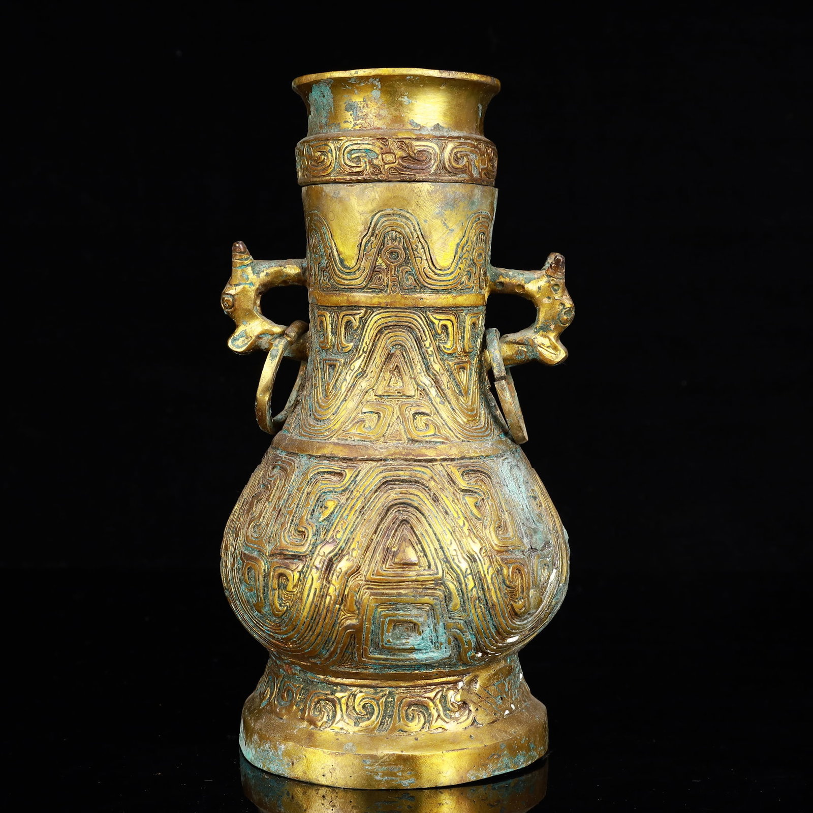 An Archaic Bronze Inlaid Gold and Silver Double-Ears Vase - 9