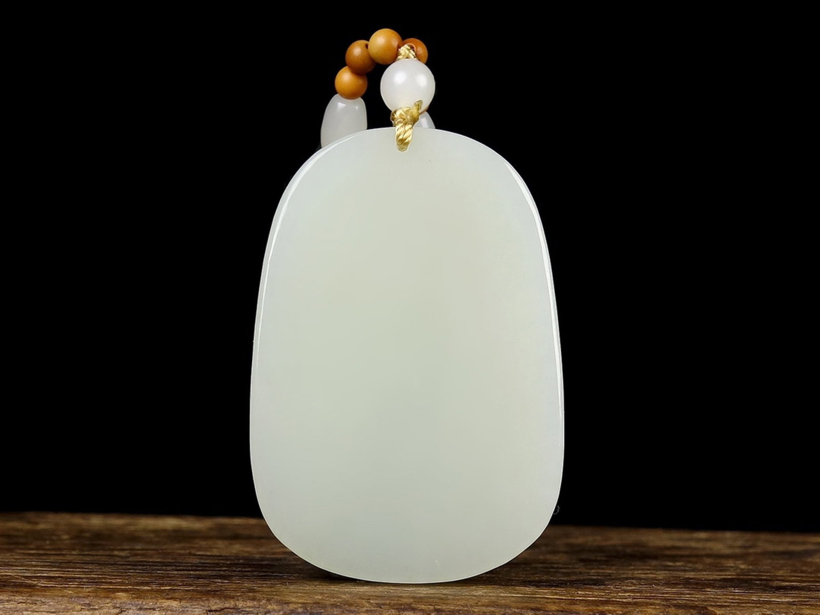 An Exquisite White Jade Dragon Pattern Pendant - 3