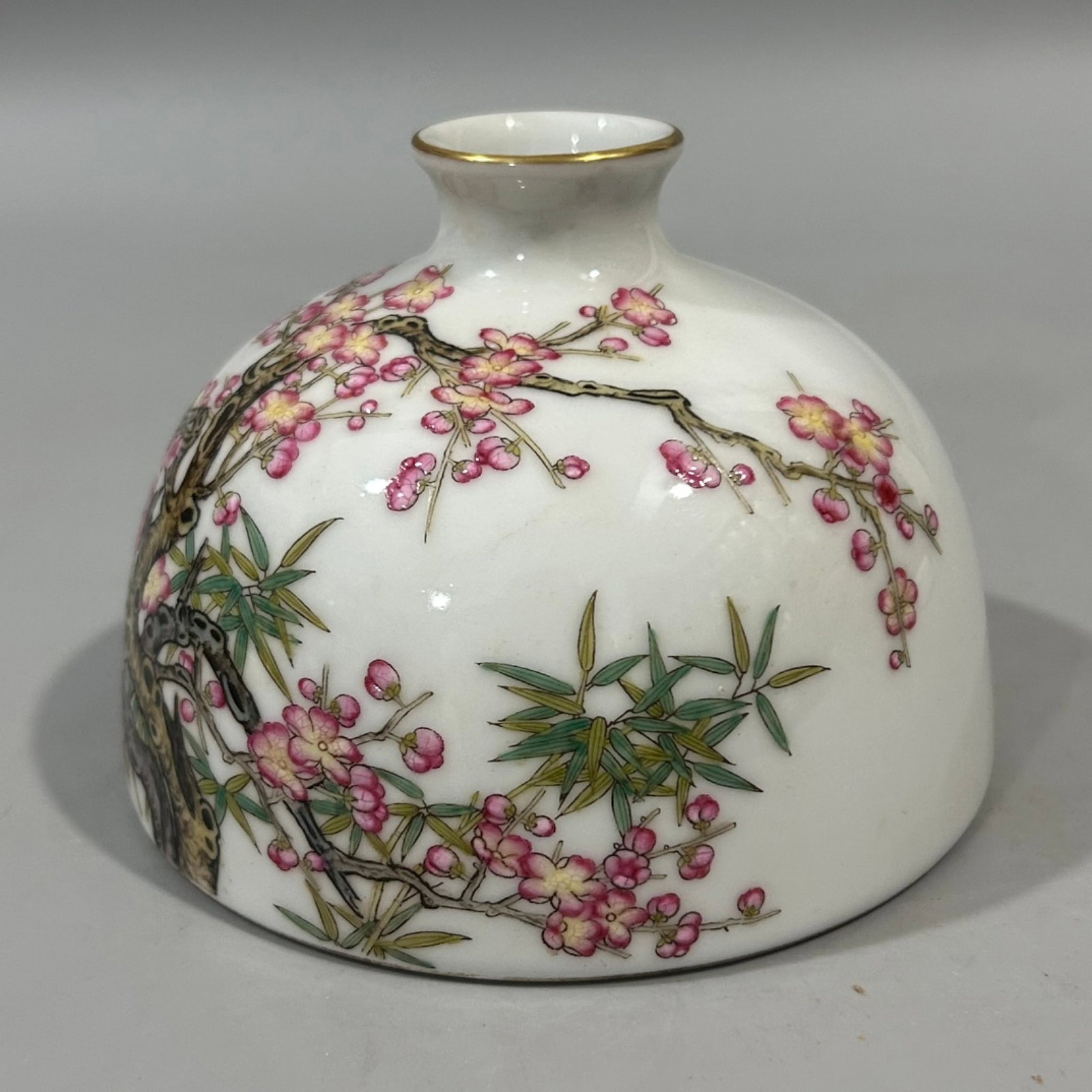 An Exquisite Famille-Rose Painted Gold Plum Blossom Pattern Water Pot,With Poem - 3