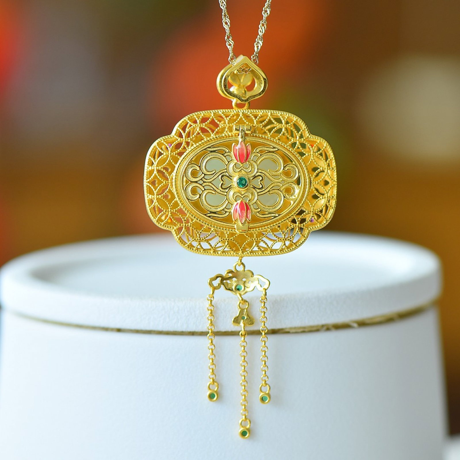 An Exquisite Sterling Silver-Gold Plated Inlaid White Jade Pendant - 5