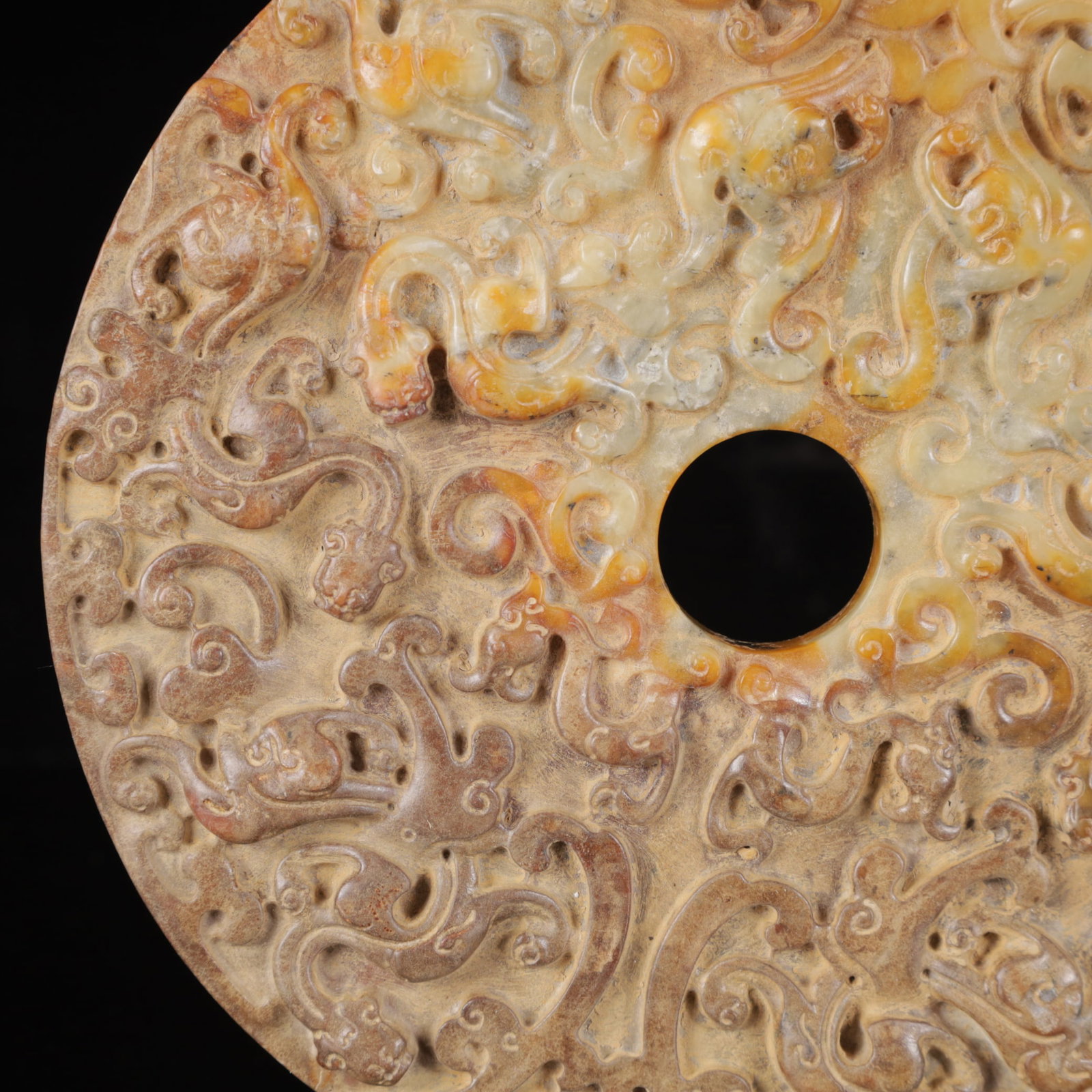 An Exquisite White Jade Chi-Dragon Pattern Jade Pendant,with Poem - 3