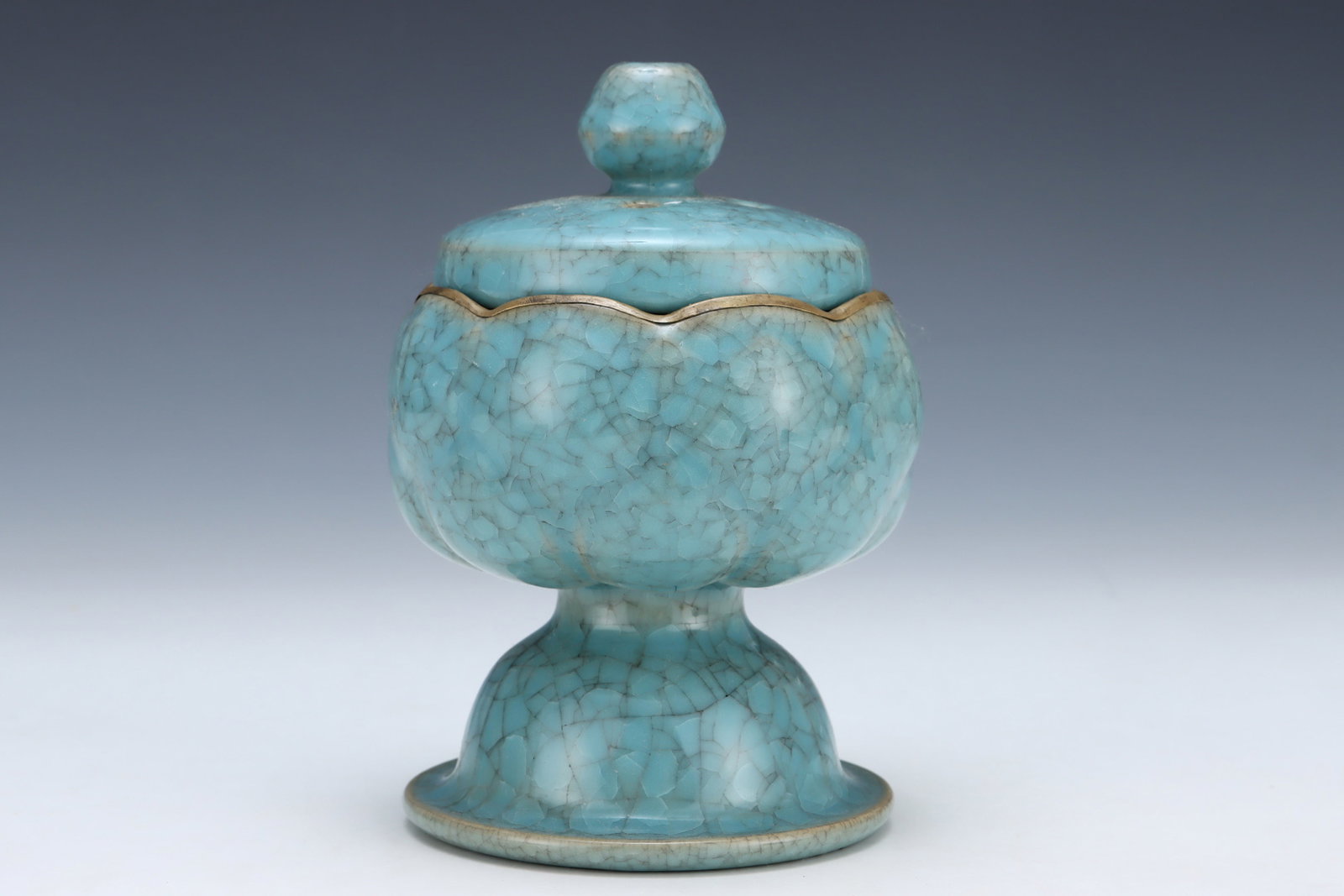 An Exquisite Ru yao Sky Blue Glazed Cover with Gold Censer - 2