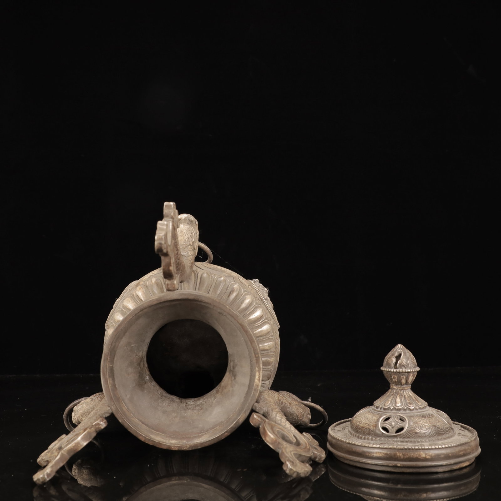 An Exquisite Silver-Plated Bronze Dragon-Ears Beast-legs Censer - 12
