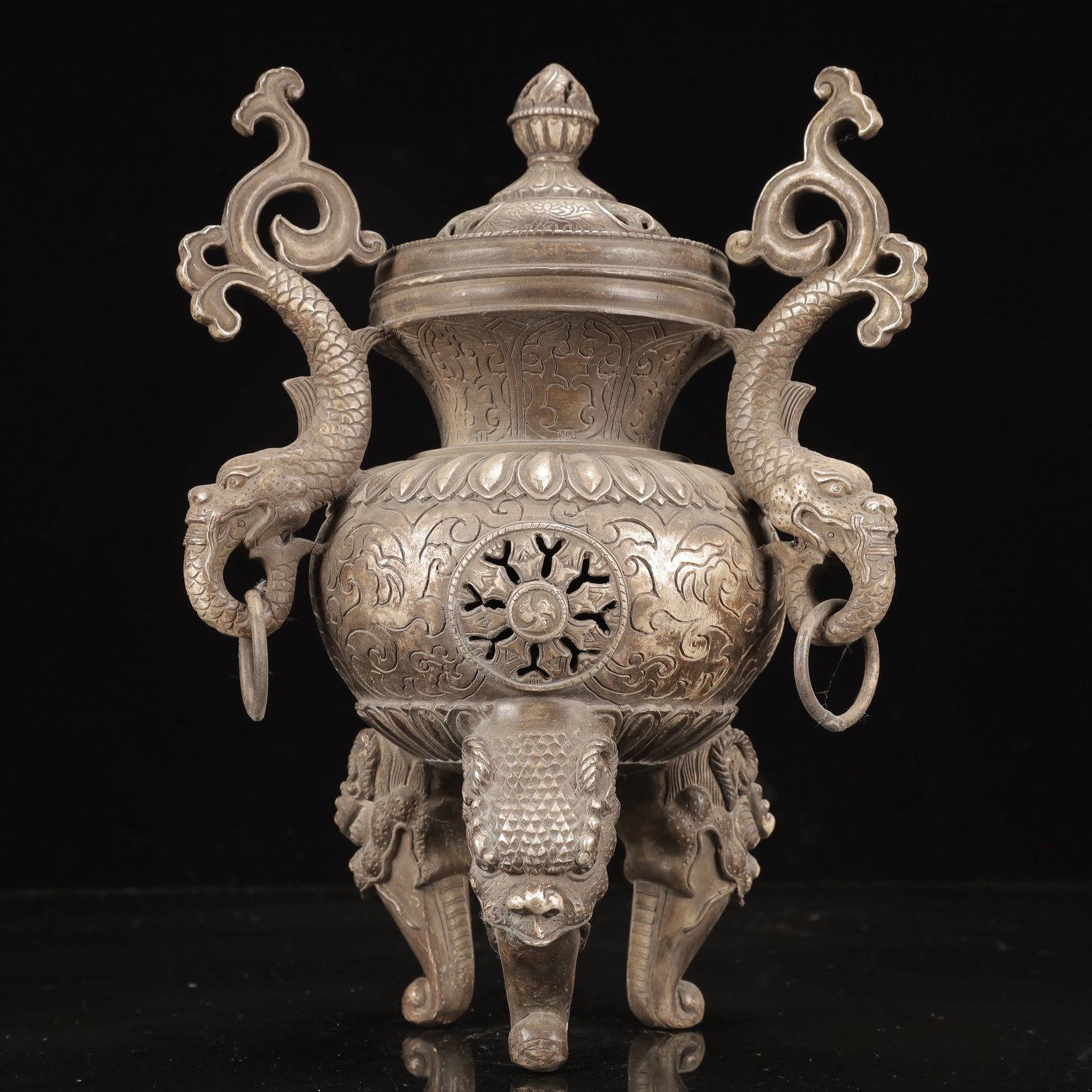 An Exquisite Silver-Plated Bronze Dragon-Ears Beast-legs Censer: Estimated Value:2000-4000 An Exquisite Silver-Plated Bronze Dragon-Ears Beast-legs Censer,Qing Dynasty, China,Size:7.9inx7.9inx11.4in,Weight:3000g