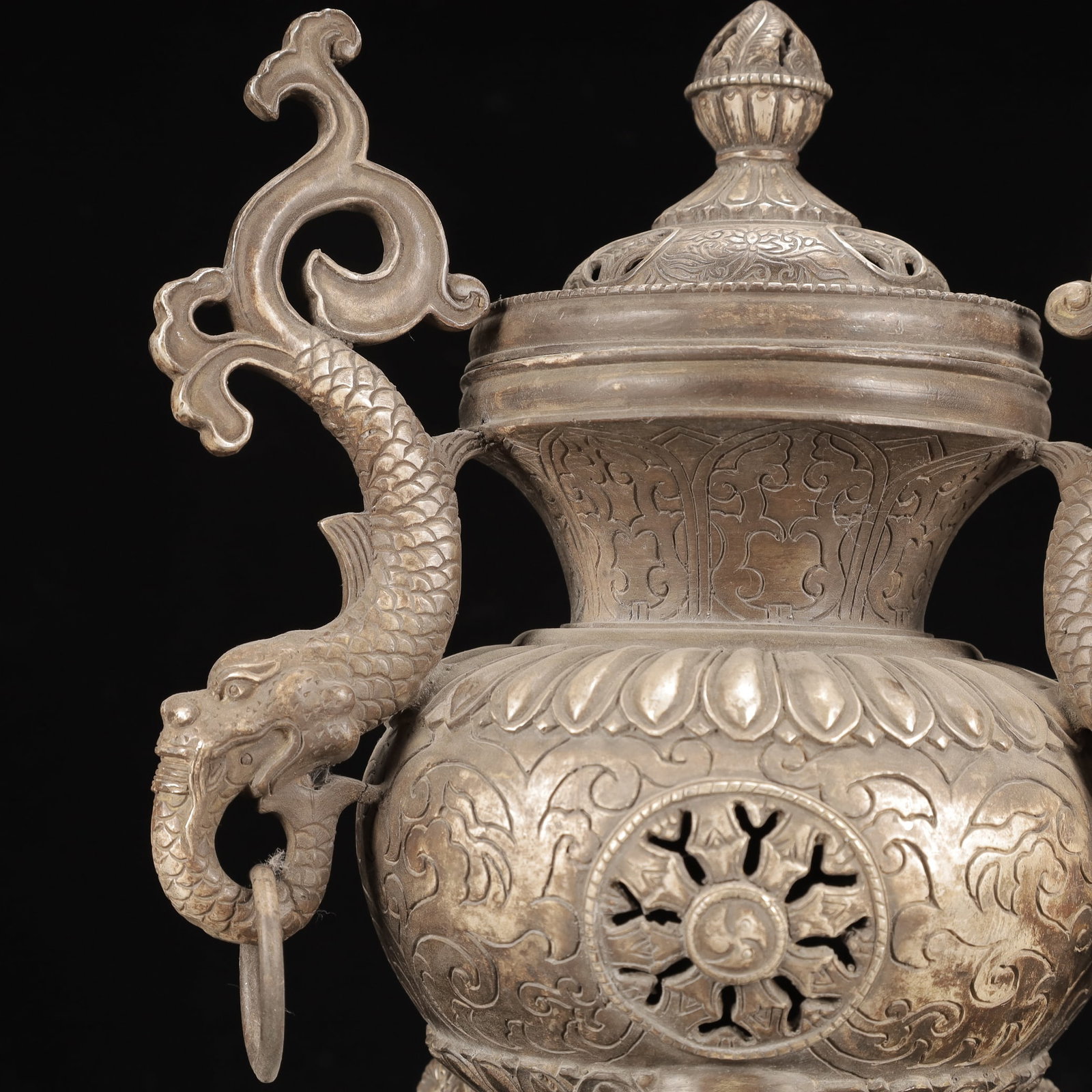 An Exquisite Silver-Plated Bronze Dragon-Ears Beast-legs Censer - 3
