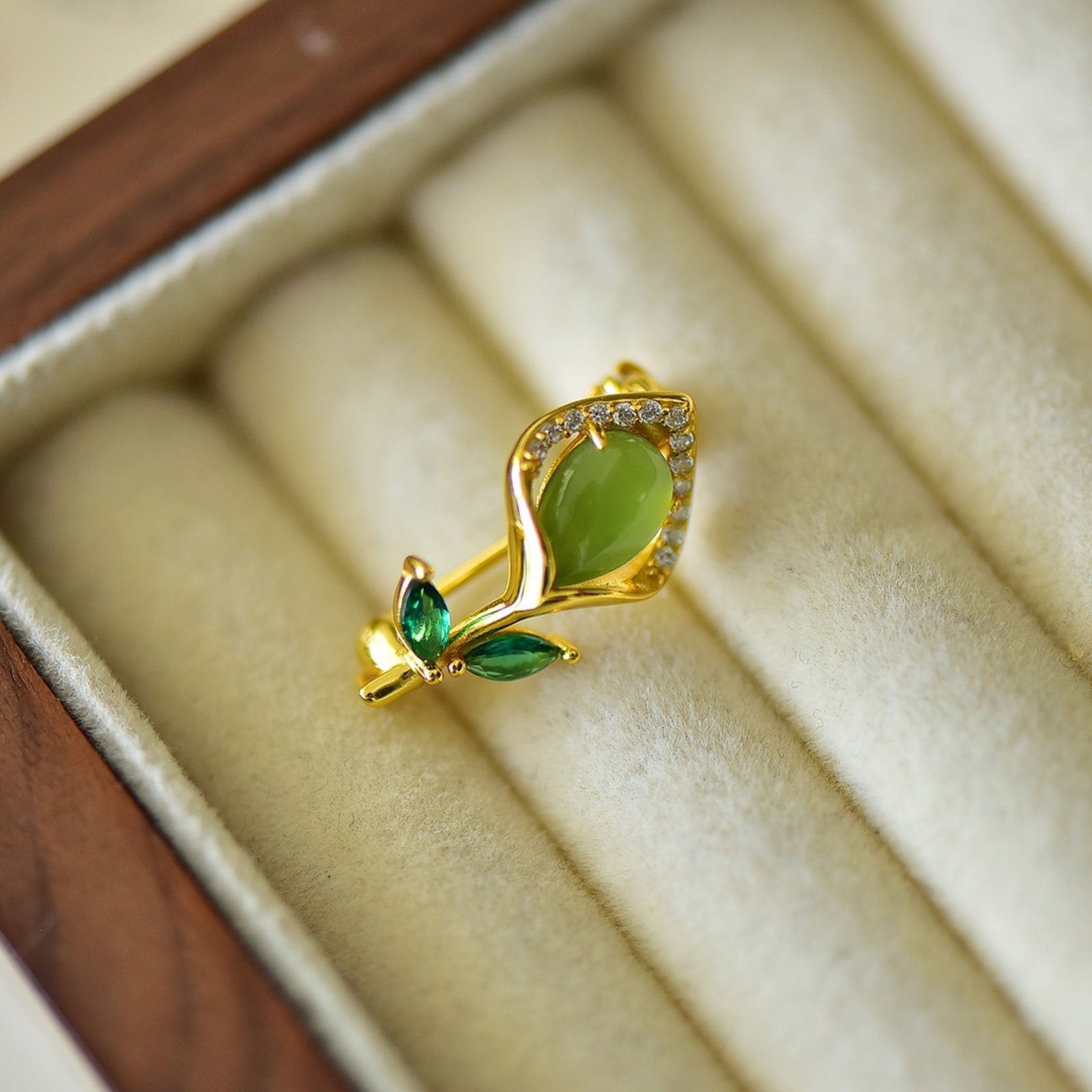 An Exquisite Sterling Silver-Gold Plated Inlaid Jasper Brooch,Inlaid Diamond - 2