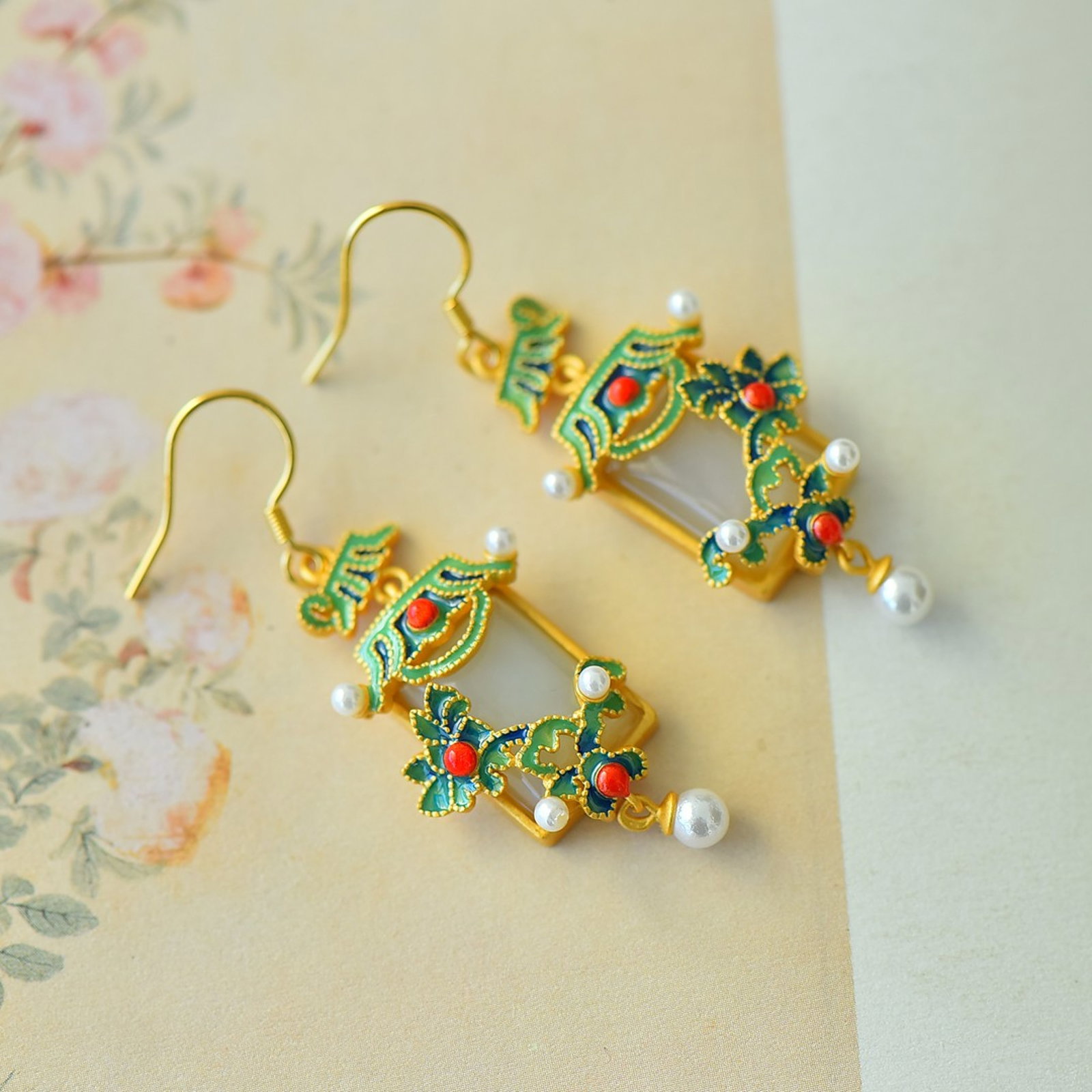 A Pair of Exquisite Sterling Silver-Gold Plated Inlaid White Jade Earrings,Inlaid Pearls - 2