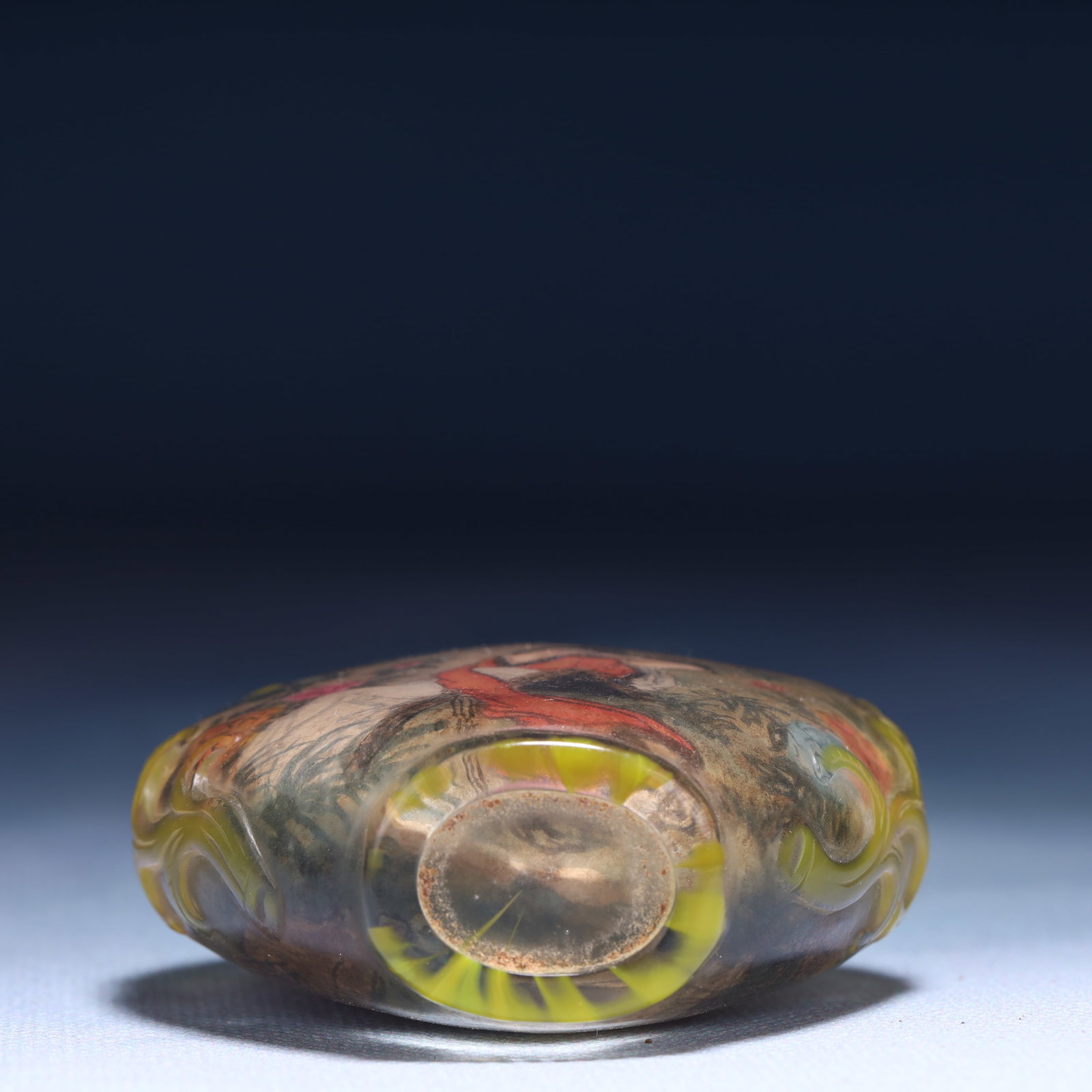 An Exquisite Glass Character and Story Pattern Snuff Bottle - 8