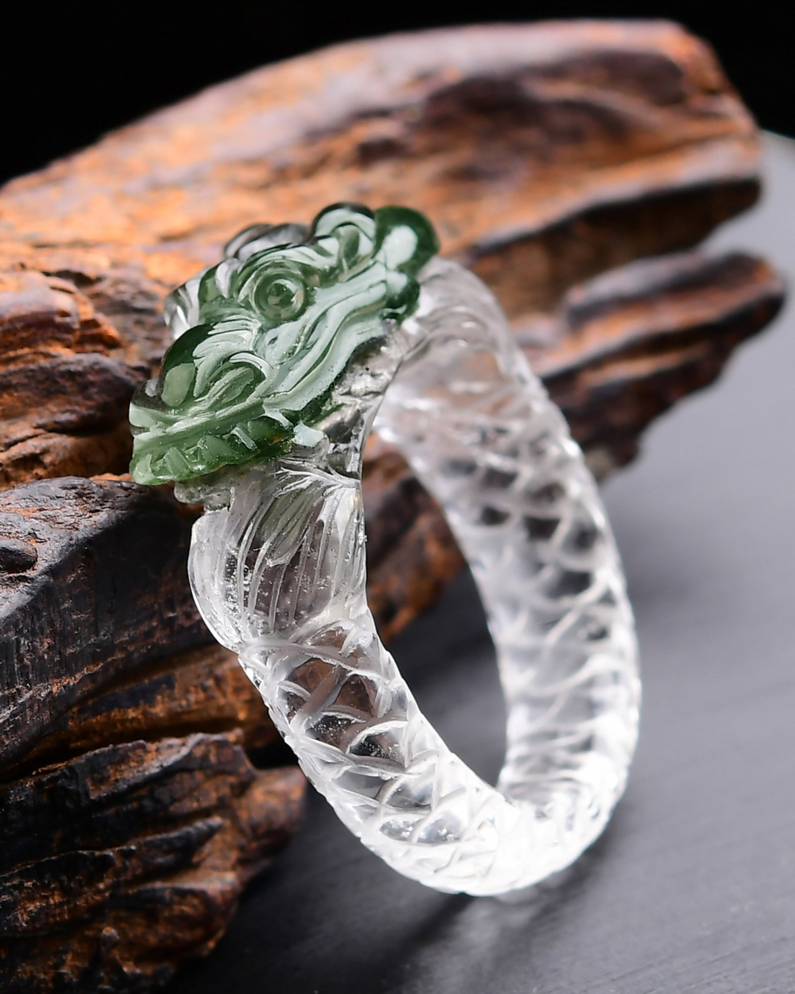 An Exquisite Crystal Dragon Pattern Pendant - 2