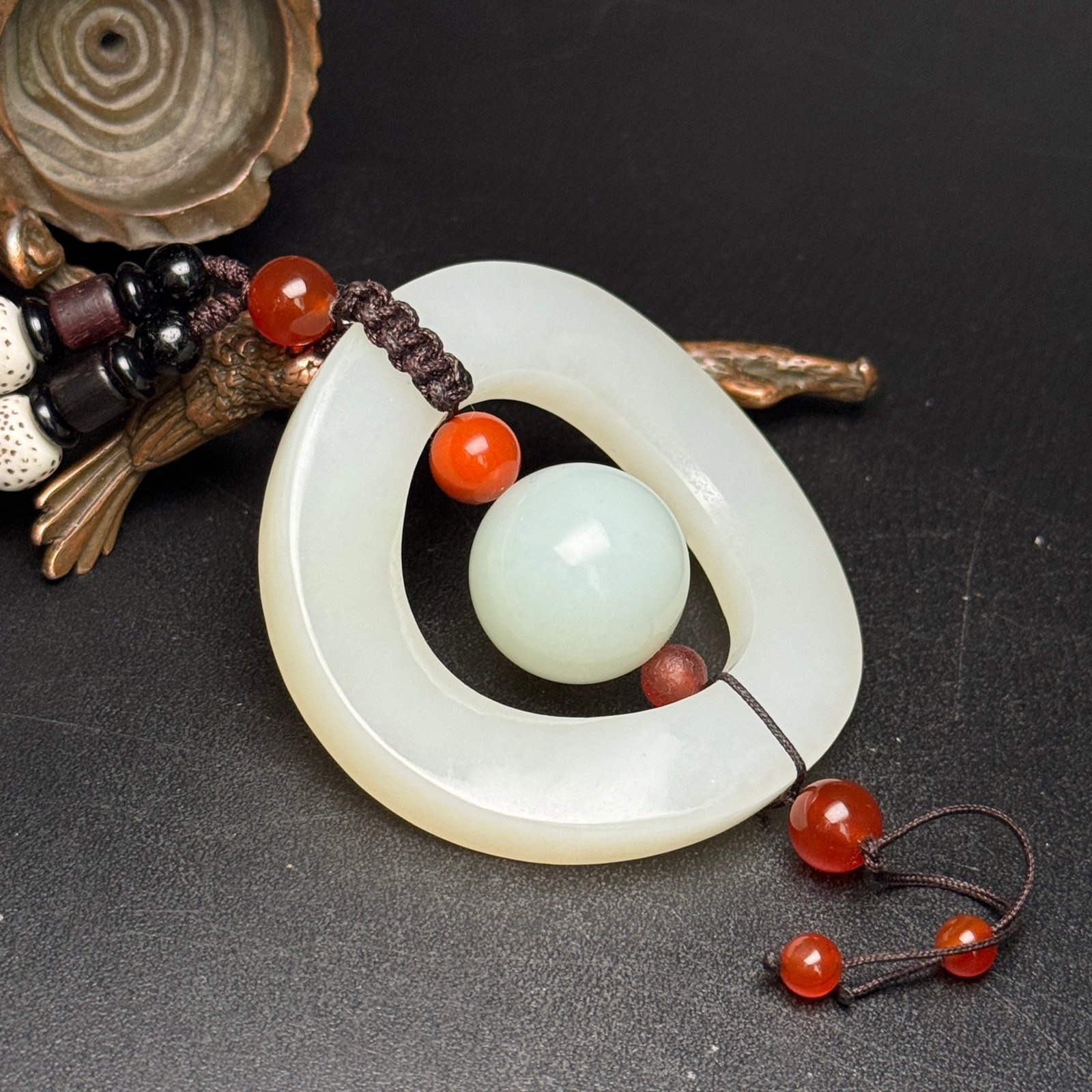 An Exquisite White Jade Pendant - 3