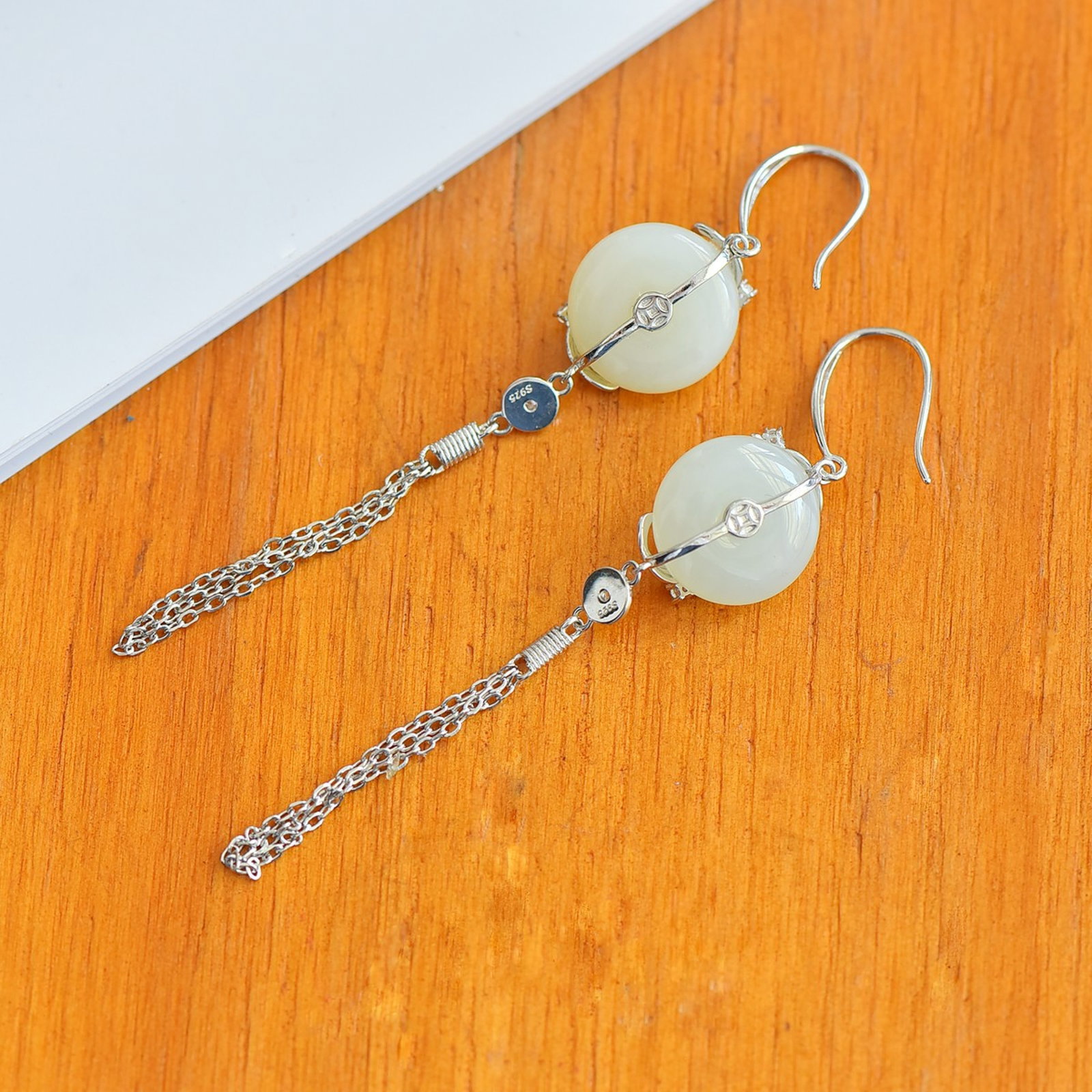 A Pair of Exquisite Sterling Silver Inlaid White Jade Earrings - 2
