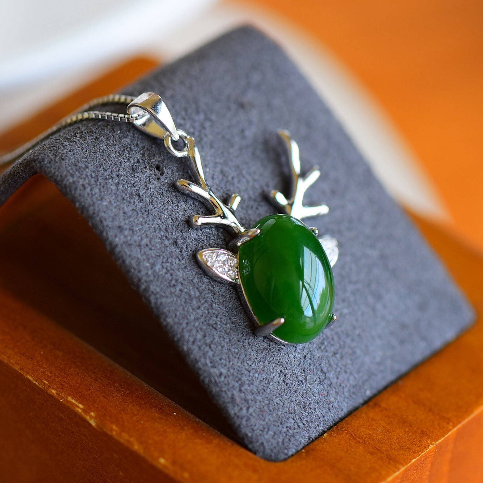 An Exquisite Sterling Silver Inlaid Jasper Pendant,Inlaid Diamond - 4