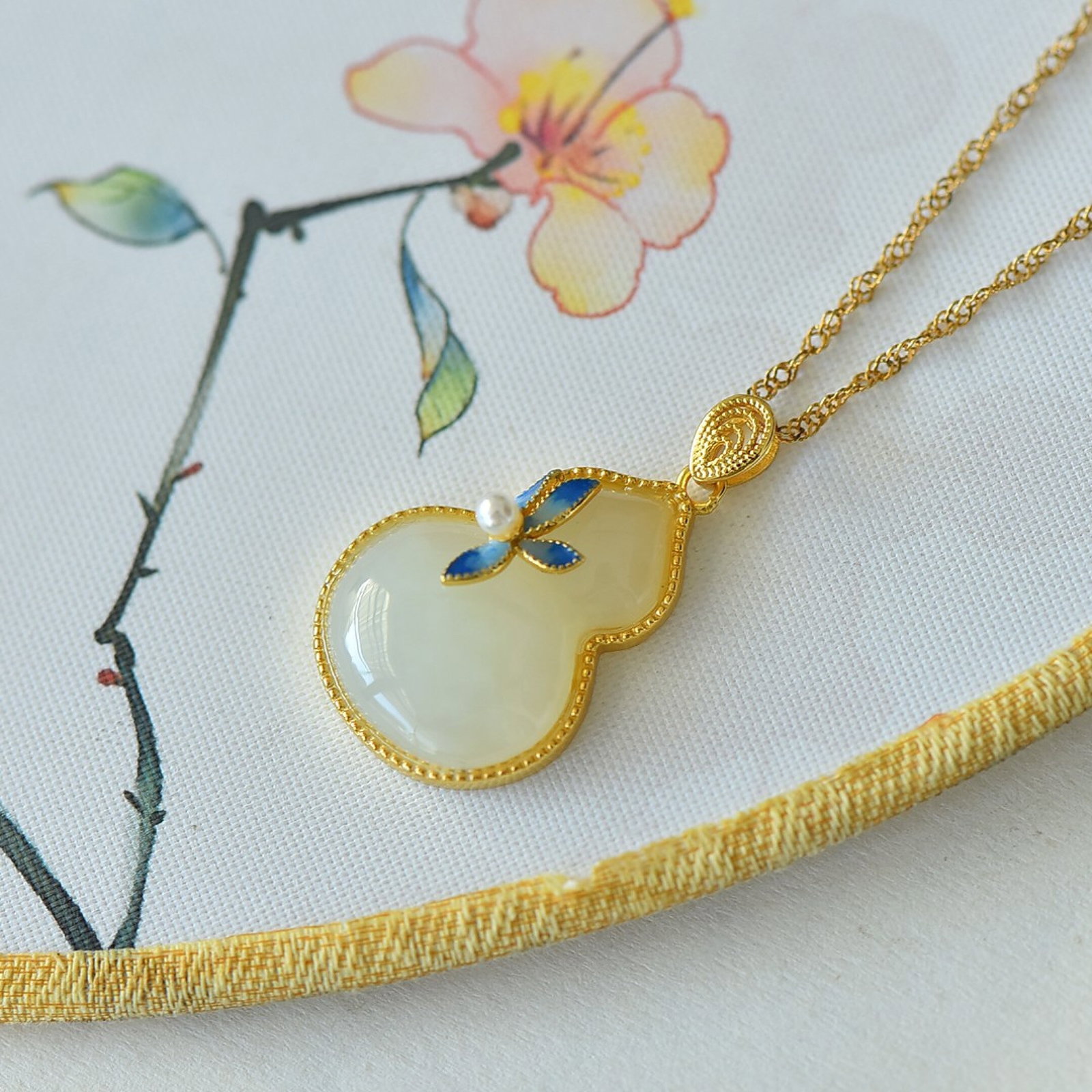 An Exquisite Sterling Silver-Gold Plated Inlaid White Jade Pendant - 4