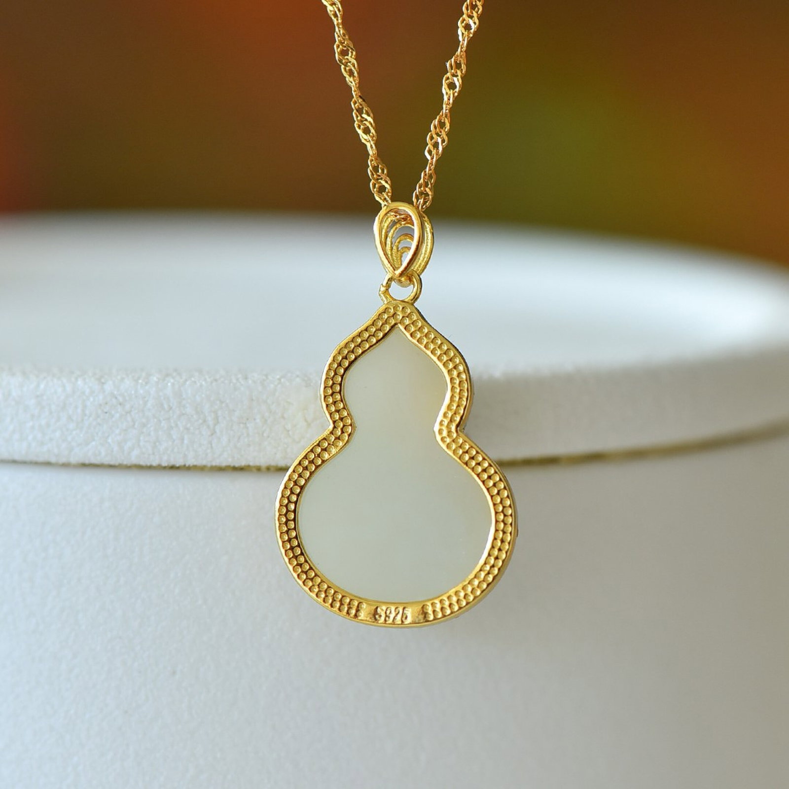 An Exquisite Sterling Silver-Gold Plated Inlaid White Jade Pendant - 5