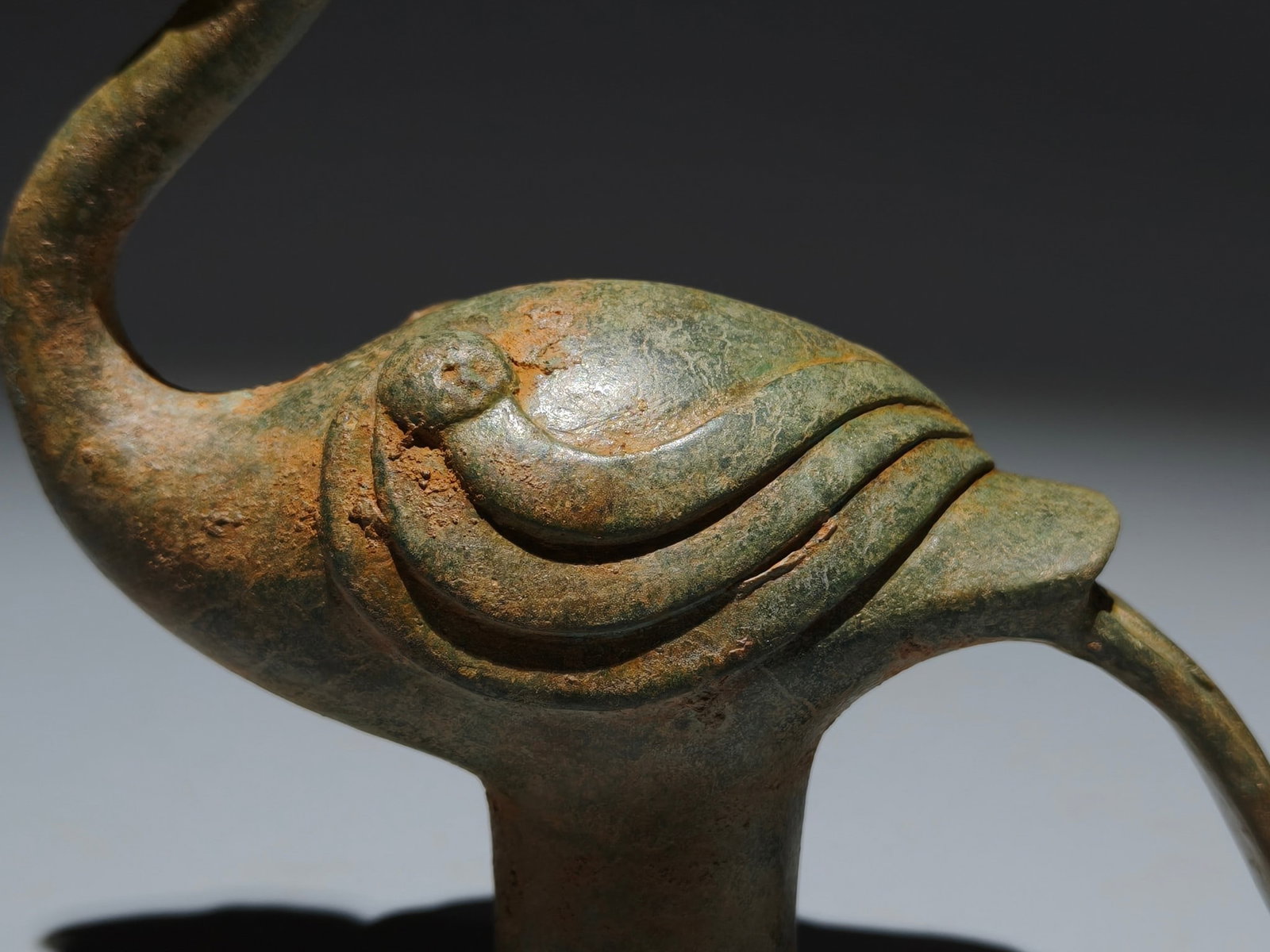 An Archaic Bronze Bird-Shaped Cane head - 7