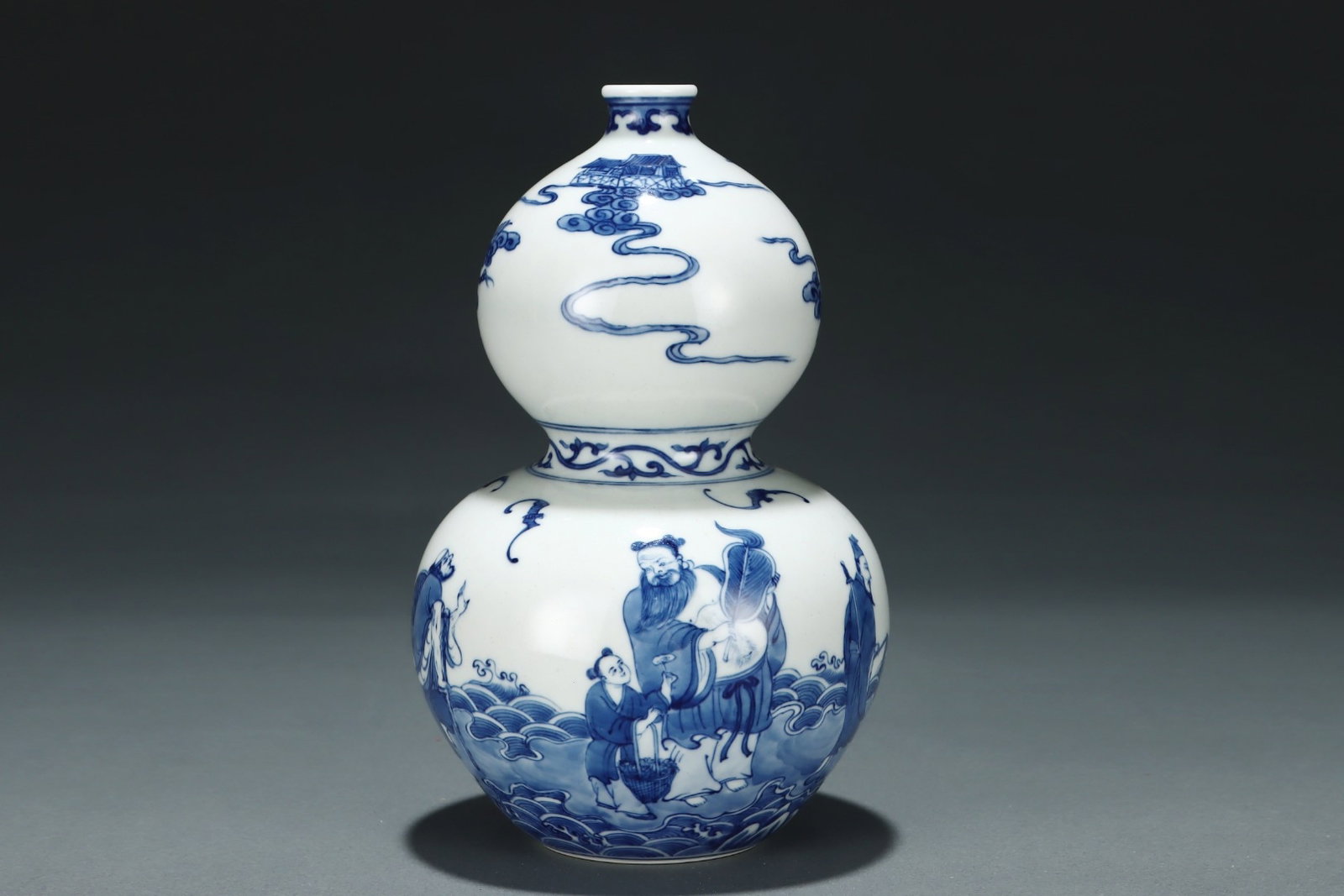 An Exquisite Blue and White Character and Story Pattern Gourd Vase - 4