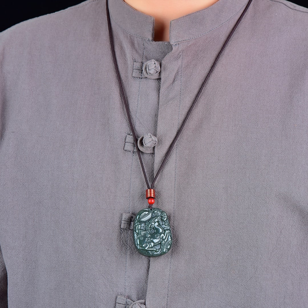 An Exquisite Sapphire Goat Pattern Pendant: Estimated Value:200-400 An Exquisite Sapphire Goat Pattern Pendant,Size:36mmx46mm 寓意:吉祥 万事如意 大吉大利 青玉&#