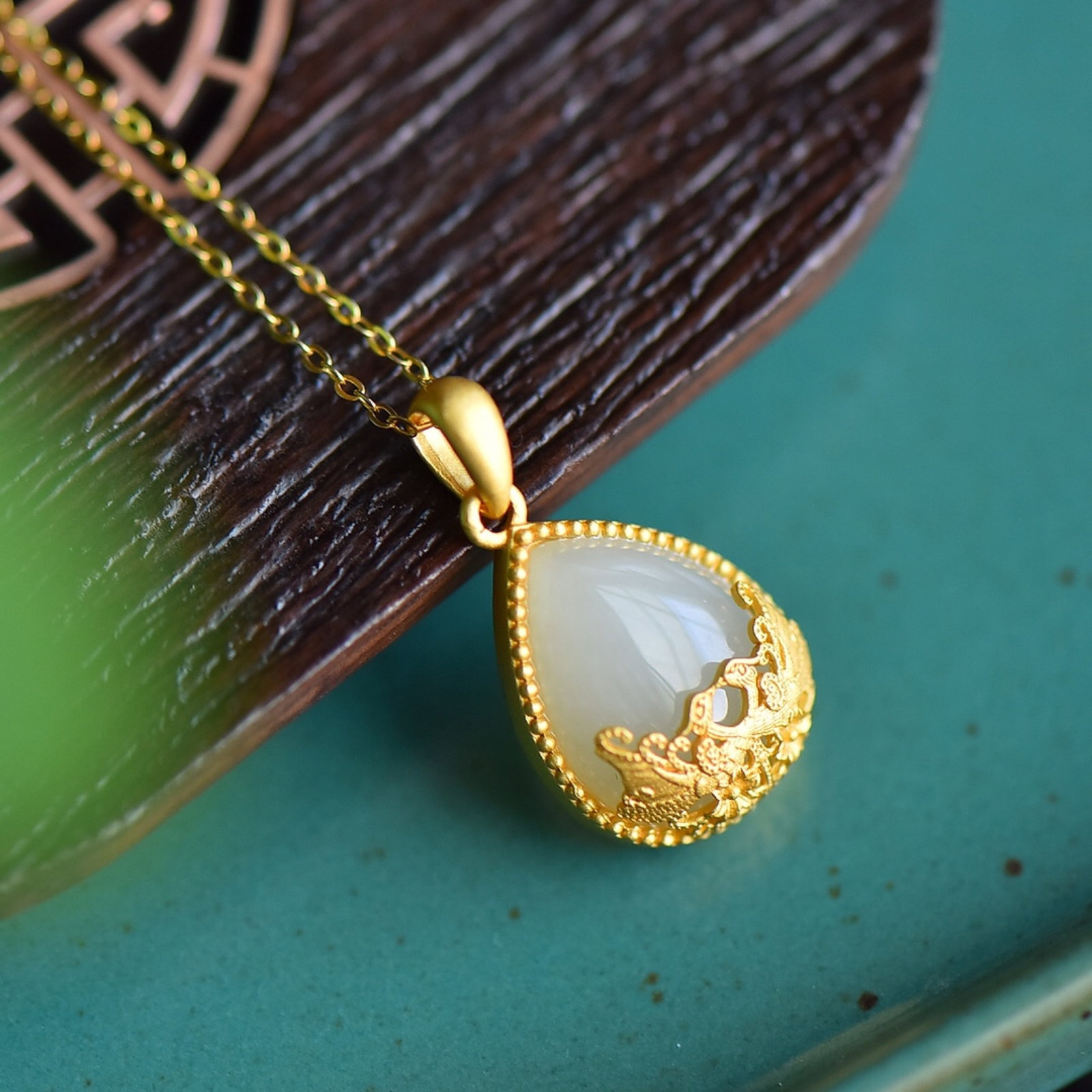An Exquisite Sterling Silver-Gold Plated Inlaid White Jade Pendant - 3