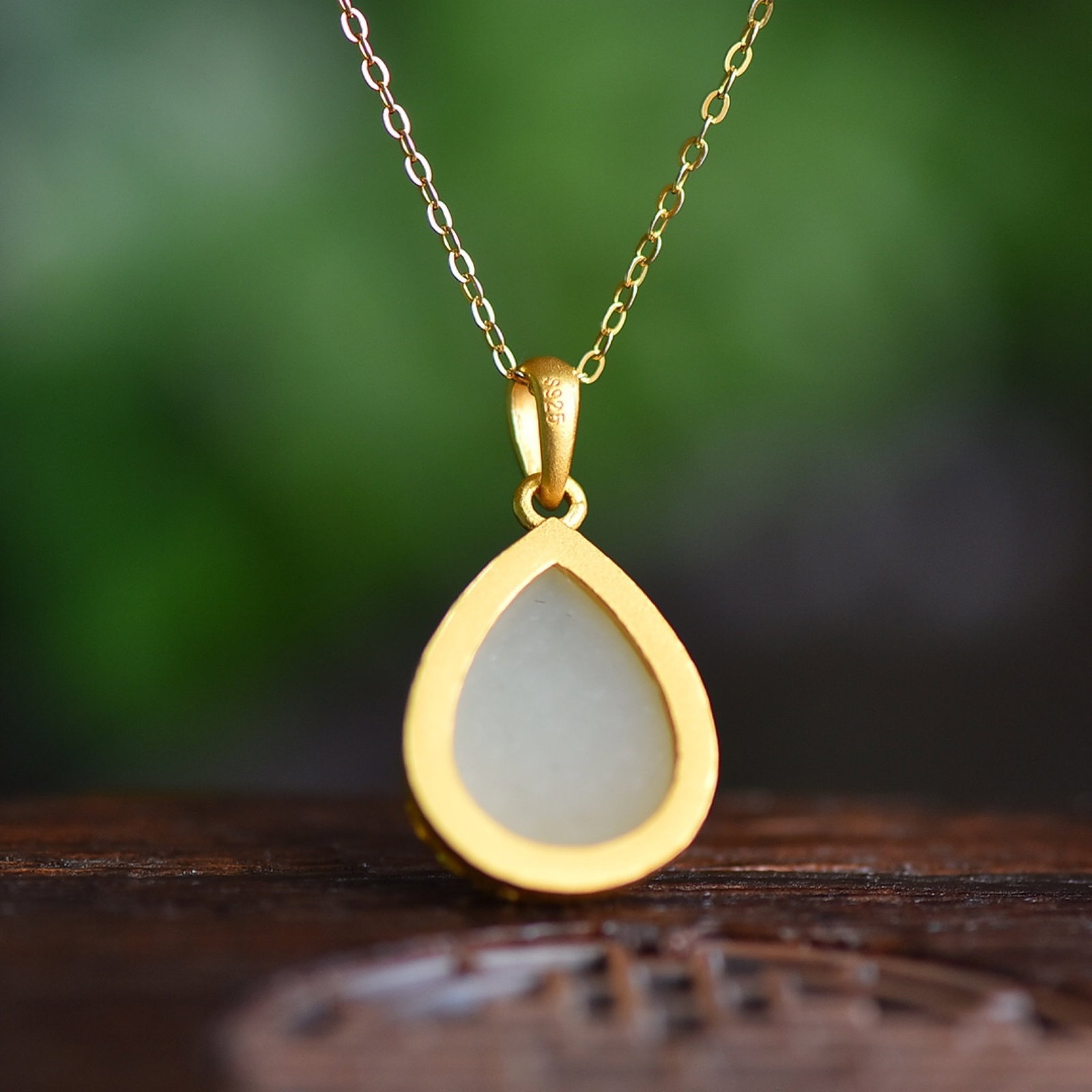 An Exquisite Sterling Silver-Gold Plated Inlaid White Jade Pendant - 5