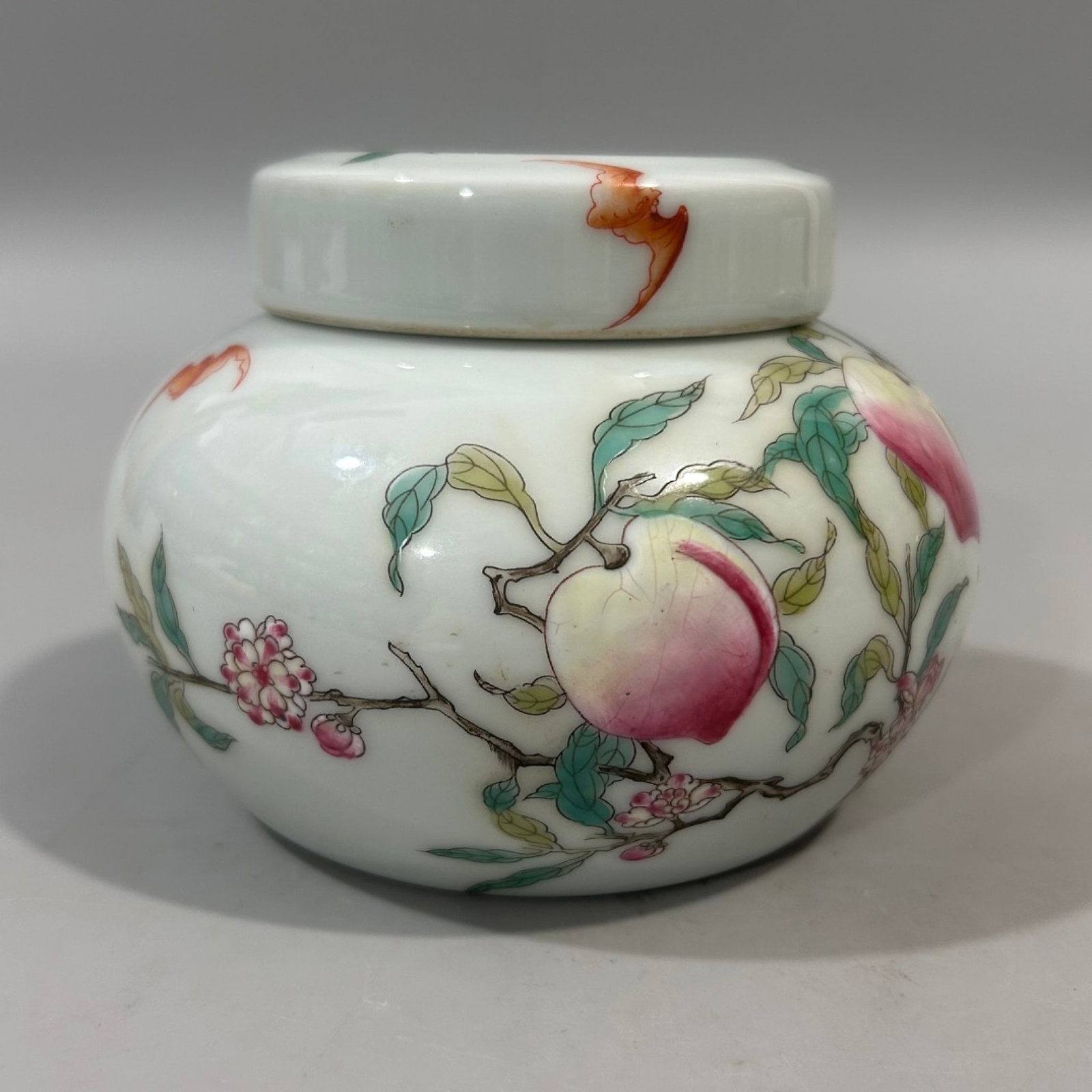 An Exquisite Famille-Rose Bats and Peach Pattern Cover Jar - 3