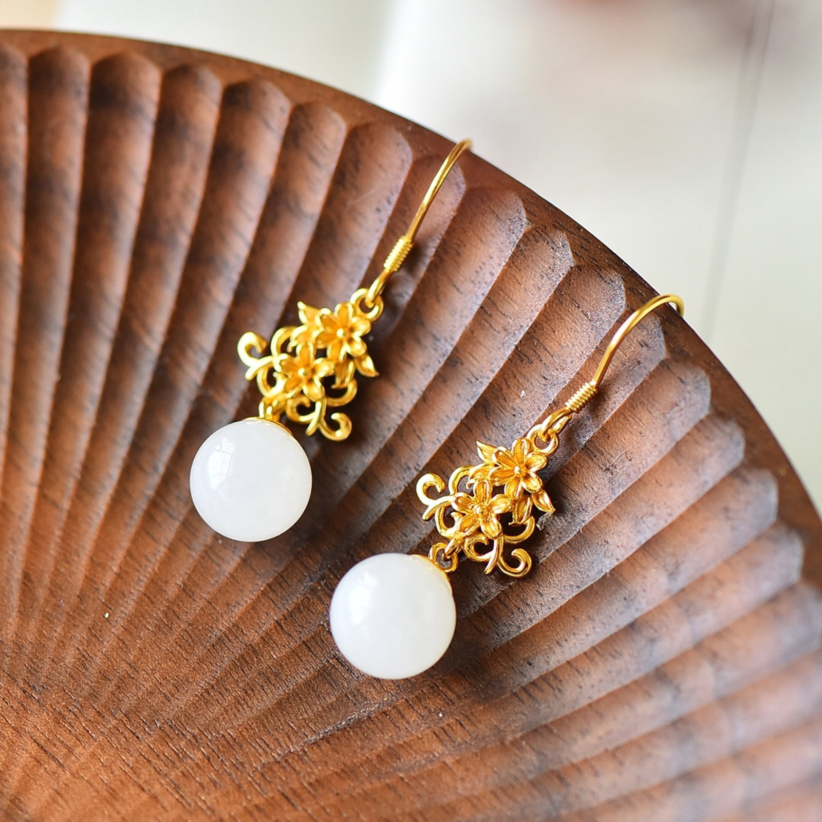 A Pair of Exquisite Sterling Silver-Gold Plated Inlaid White Jade Enamel Earrings - 2